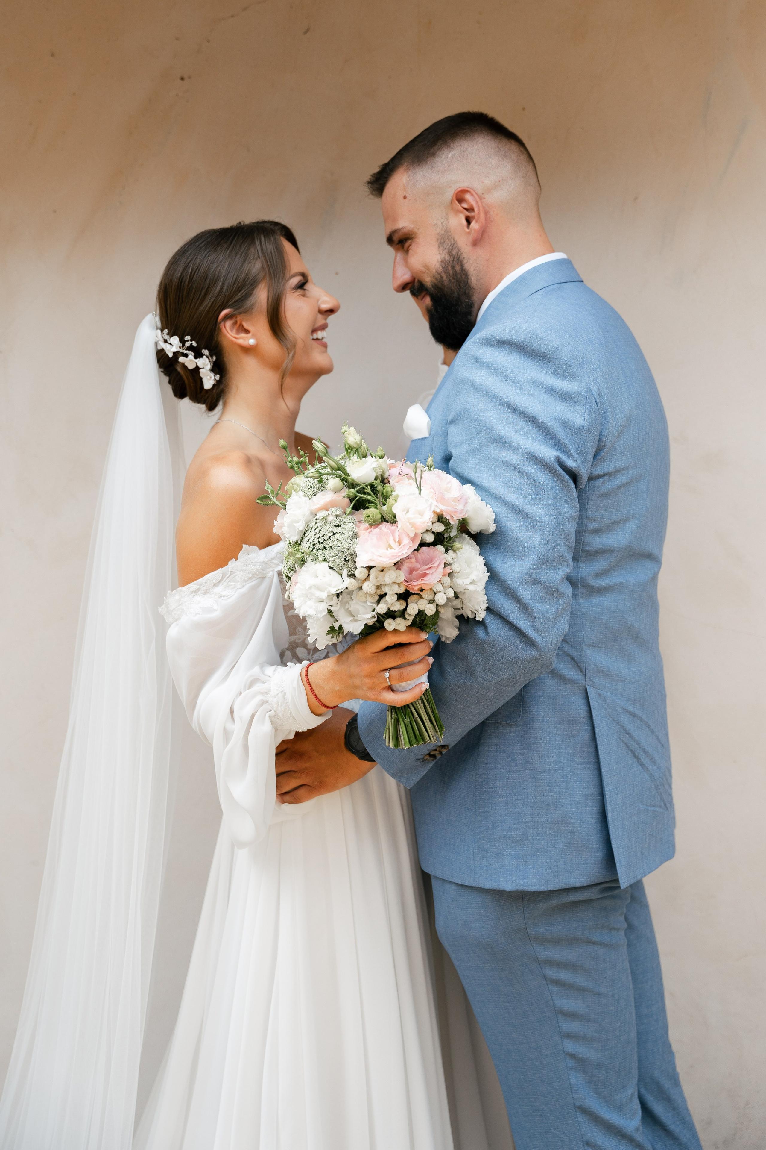 M&D|Between City Lights and Hidden Oasis. Black Sheep Produkcija| Wedding Photography and Wedding Films, based in Kragujevac, Europe / Fotograf i videograf, Kragujevac, Srbija