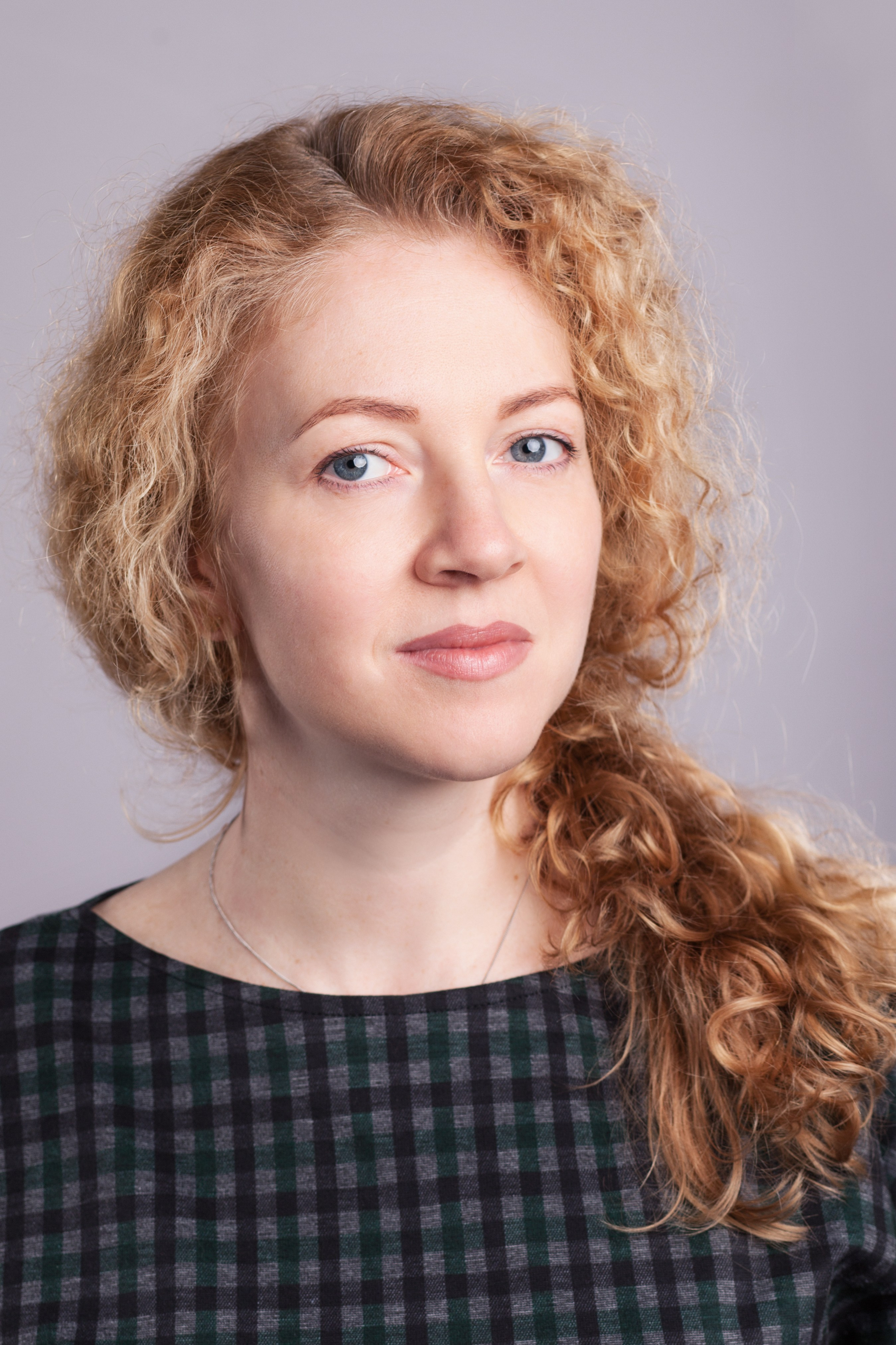 Portraits. Photographer Anya Goldenberg. Works in Reading and surrounding areas