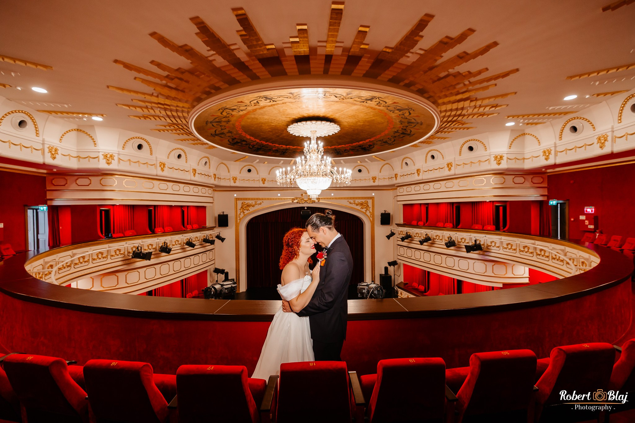 Iulia & Marian. Robert Blaj - Fotograf Nuntă Iași