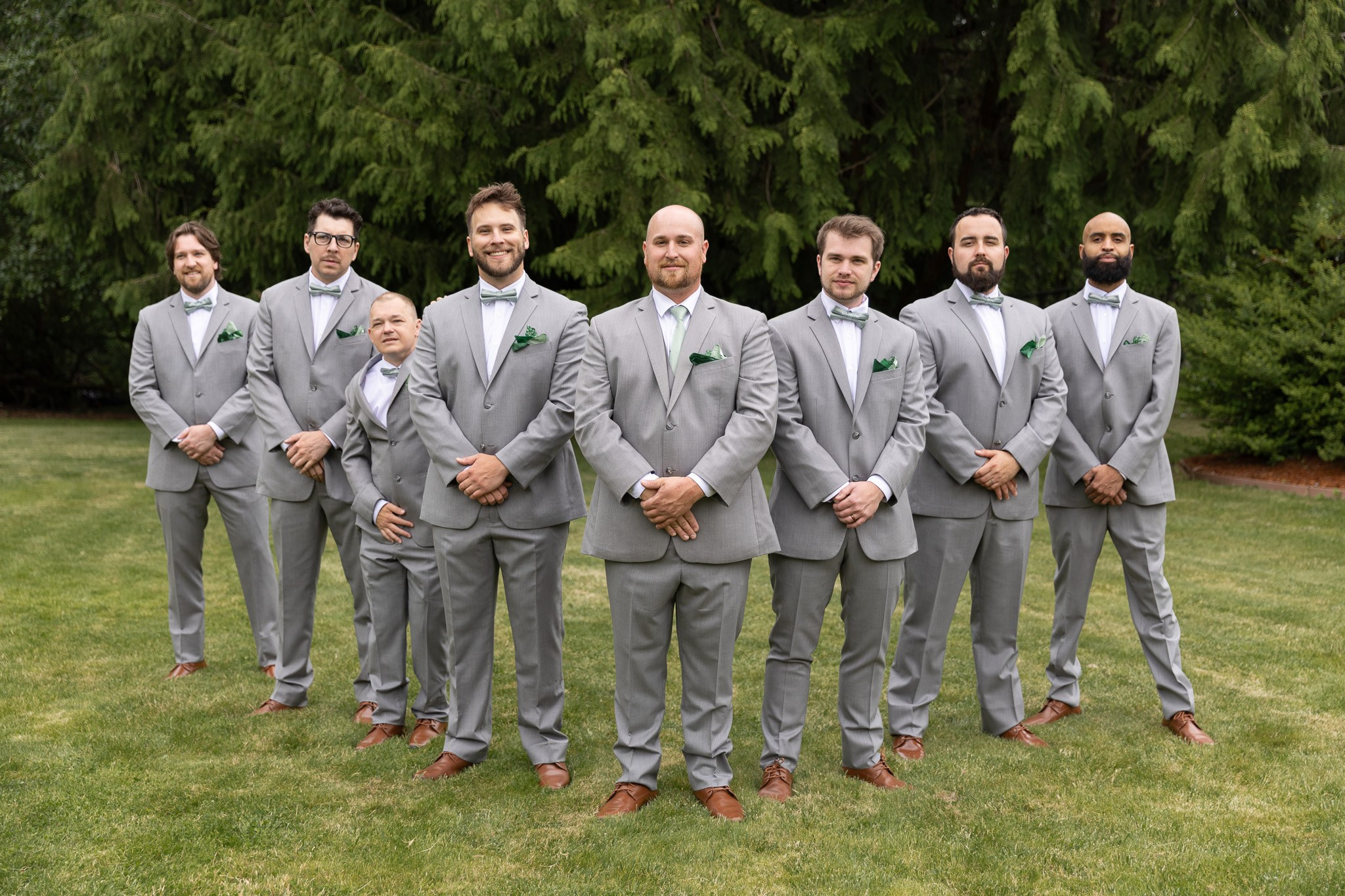 Backyard Wedding. Family and Wedding photographer