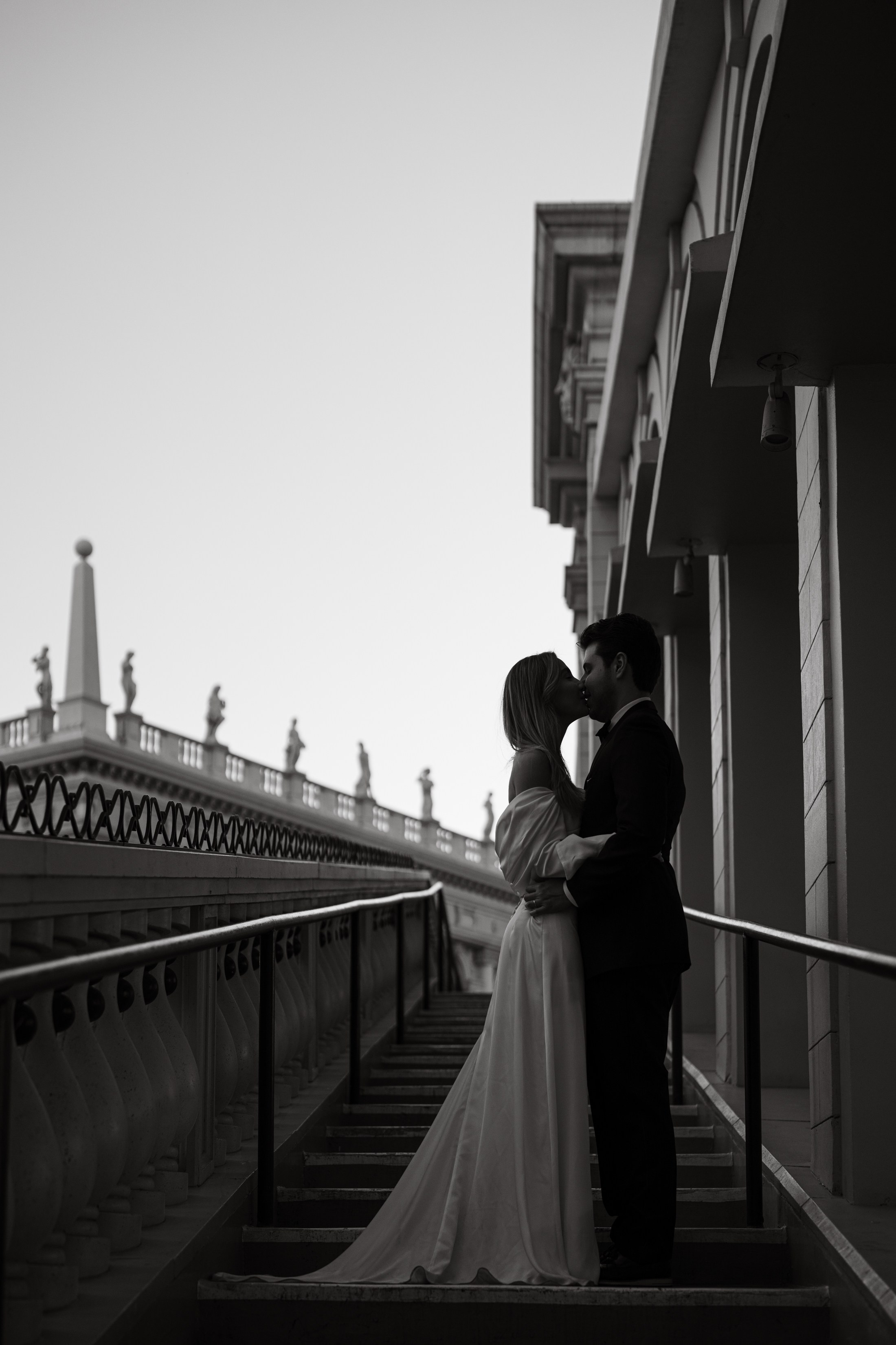 F&M. Wedding & elopement photographer Viktoriya Kravtsov. Las Vegas