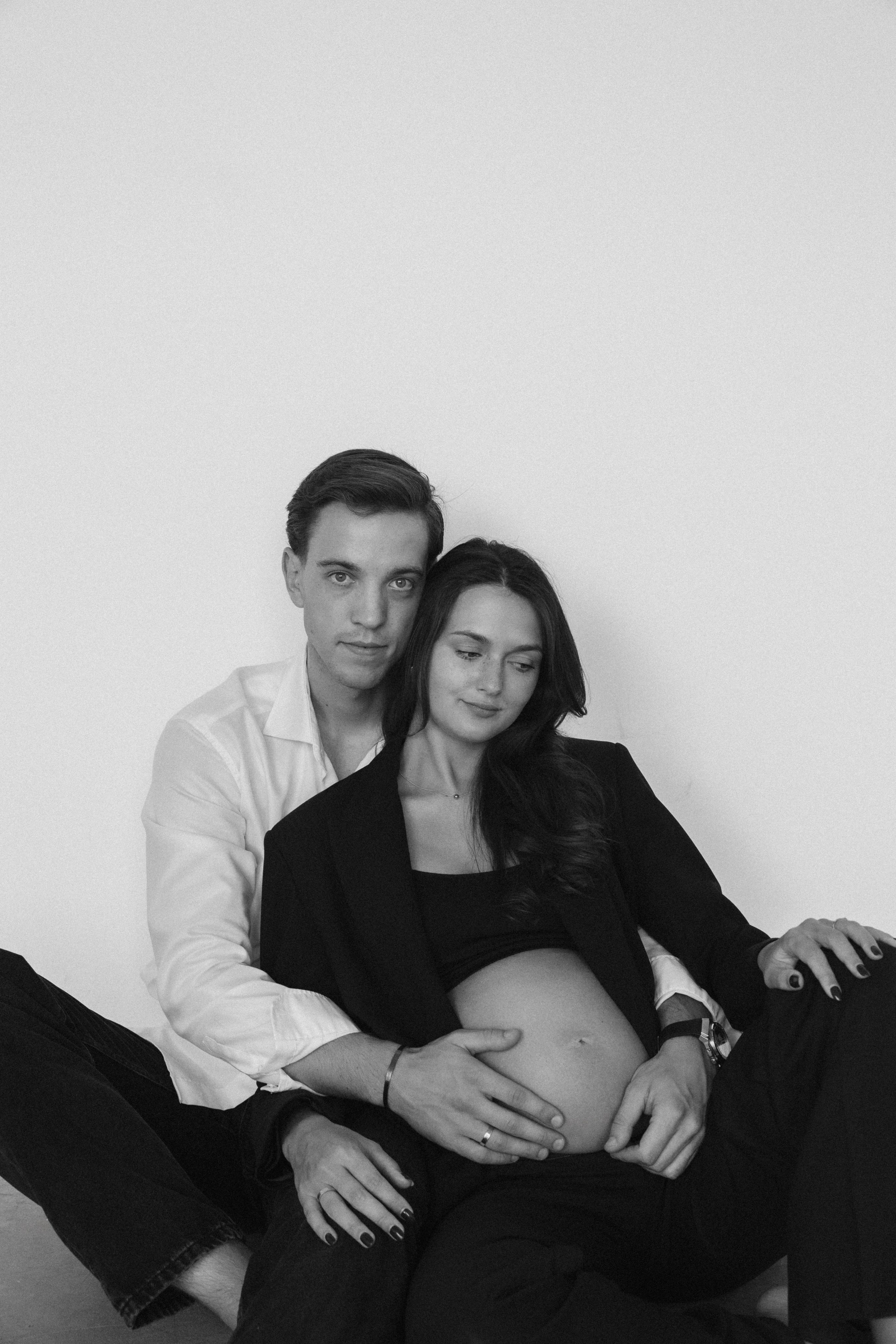 Ieva ir Žilvinas | Moderni laukimo fotosesija studijoje. Vestuvių ir šeimų fotografė Lena Bondarenko / belove photo