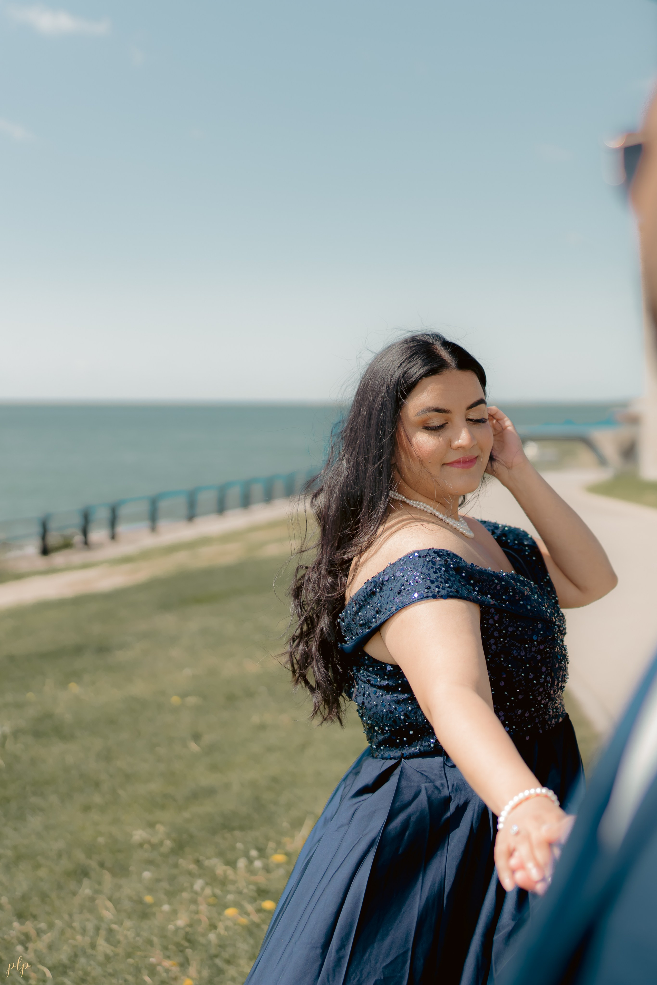 Dhairya and Krupali. Wedding Photographers and Filmmakers