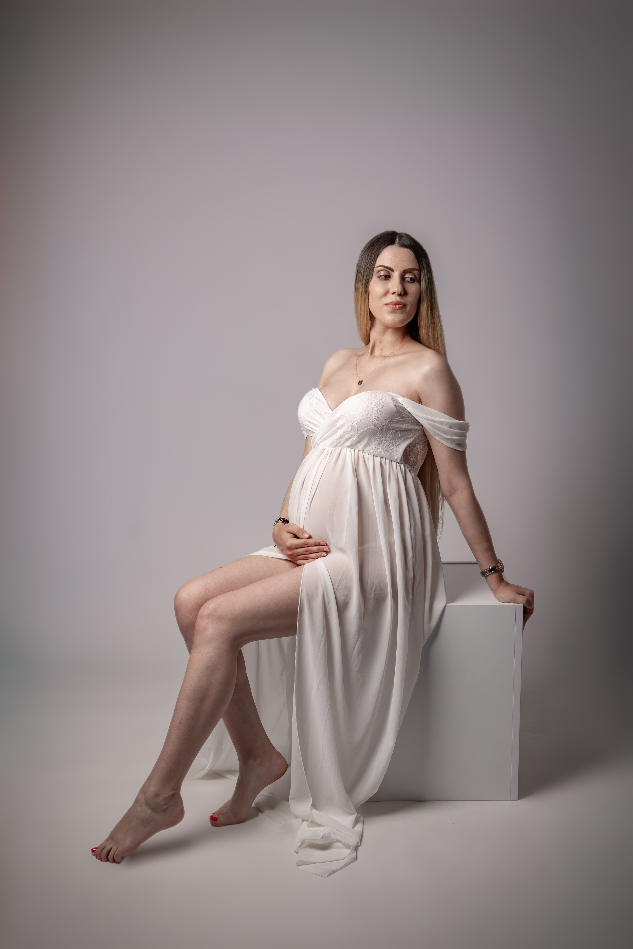 STUDIO. FOTOGRAFUL LUI MATEI