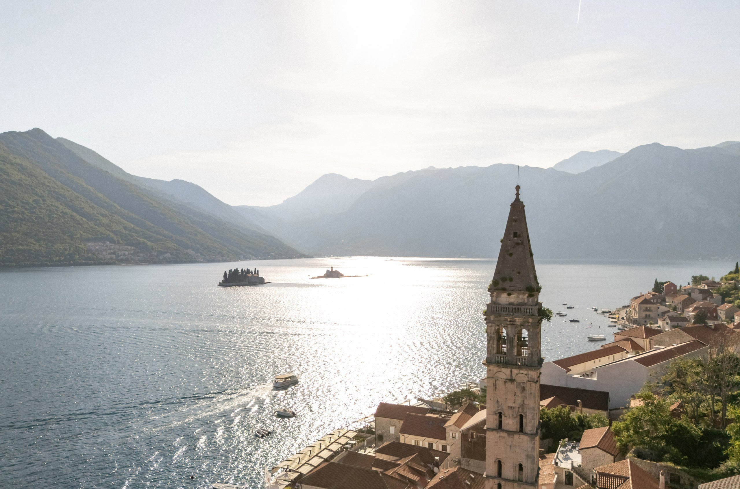 Perast Engagement Photoshoot. Bryllupsfotograf og videograf i Montenegro | Maria & Vasilii