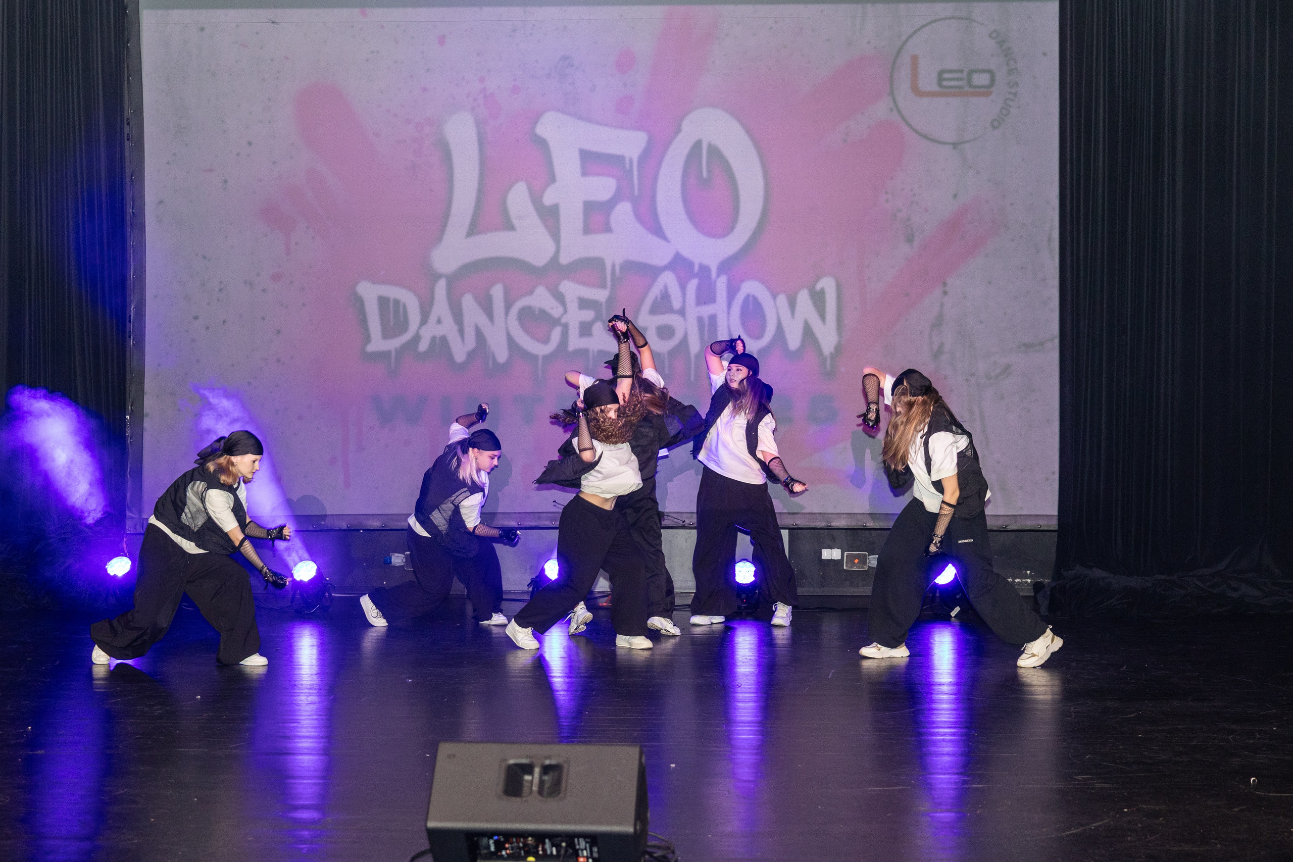 LEO DANCE SHOW WINTER 2025. Семейный и детский фотограф в Варшаве Мила Бобровская