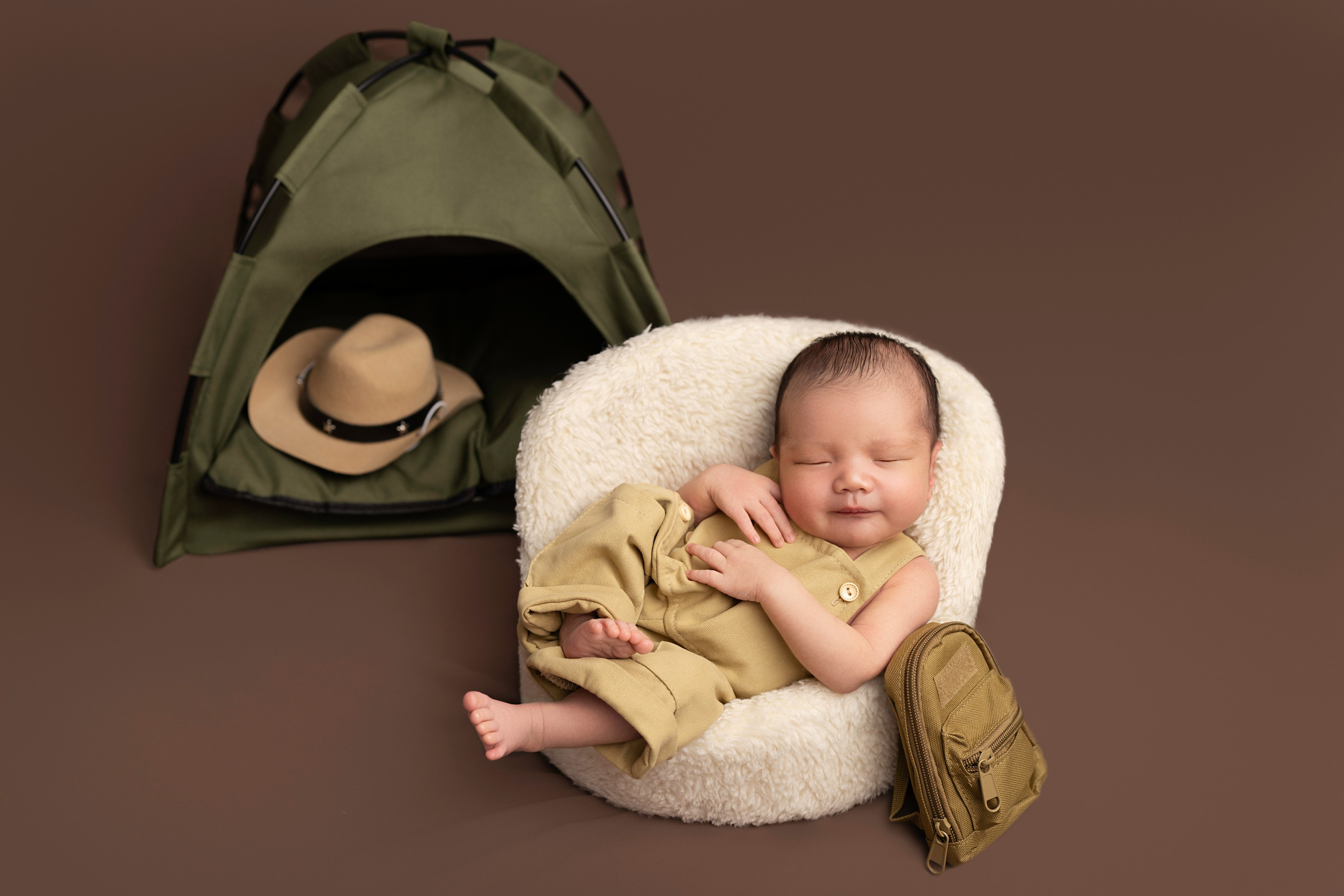 NEWBORN PHOTOGRAPHY. Newborn, Sitter and Cake Smash Photographer in Doha, Qatar