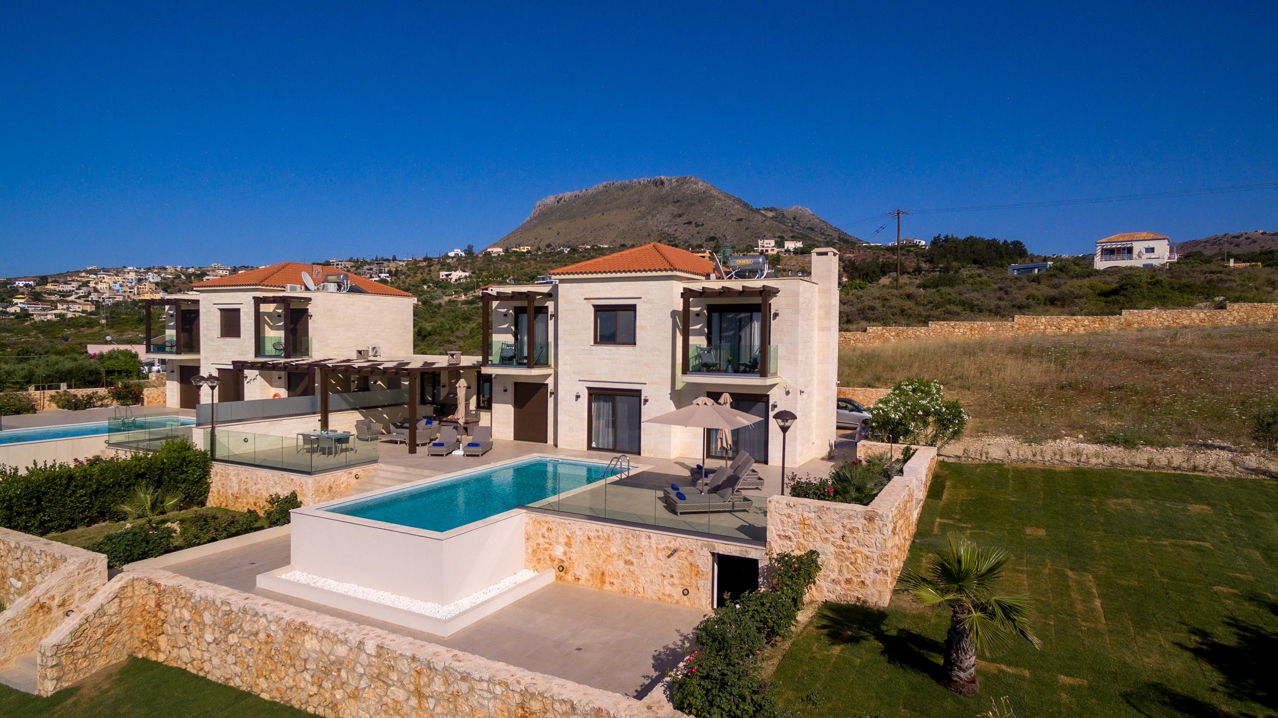 Stone House in Plaka. Photograper in Chania, Crete