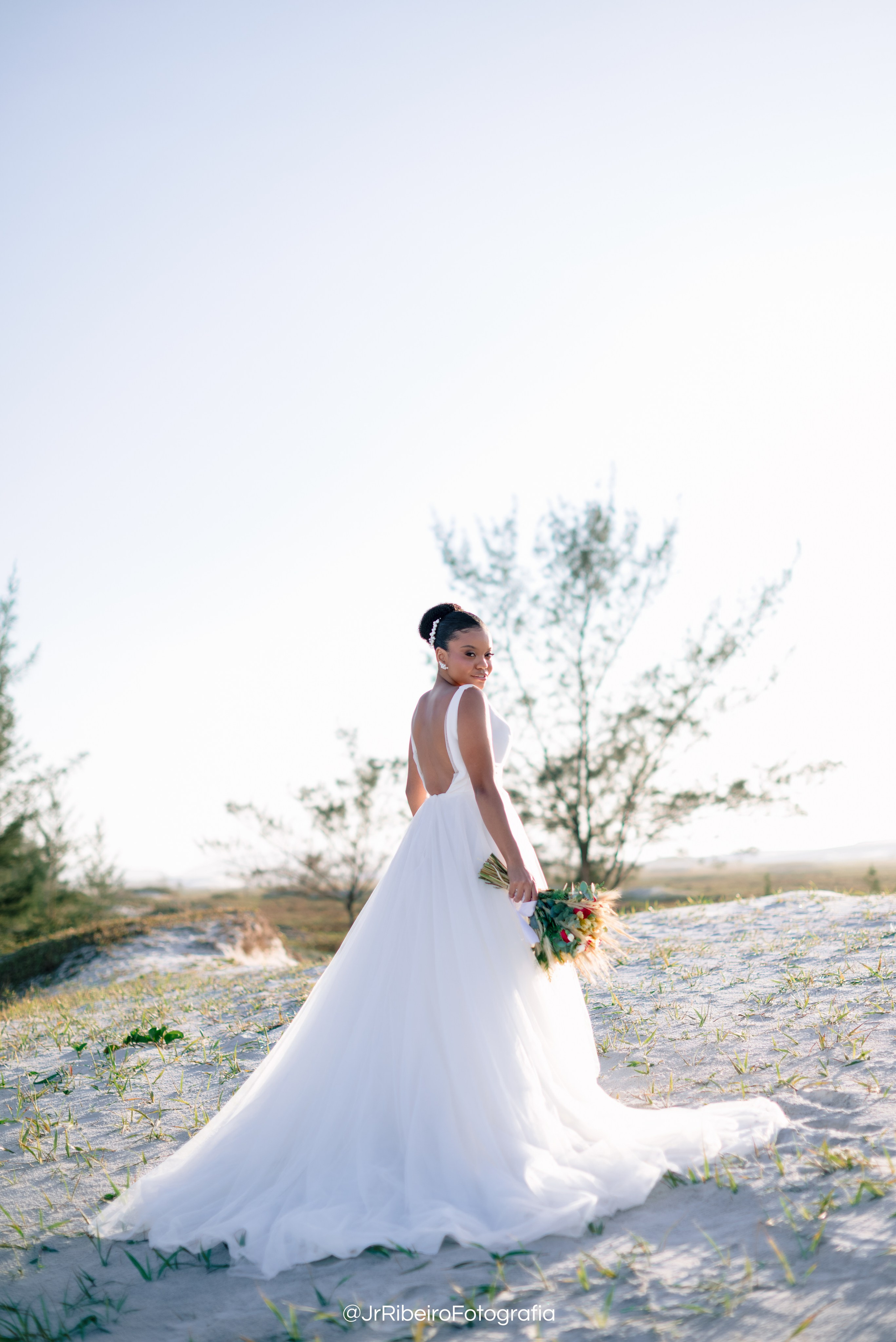 Véu & Mar | Editorial. Junior Ribeiro Fotografia