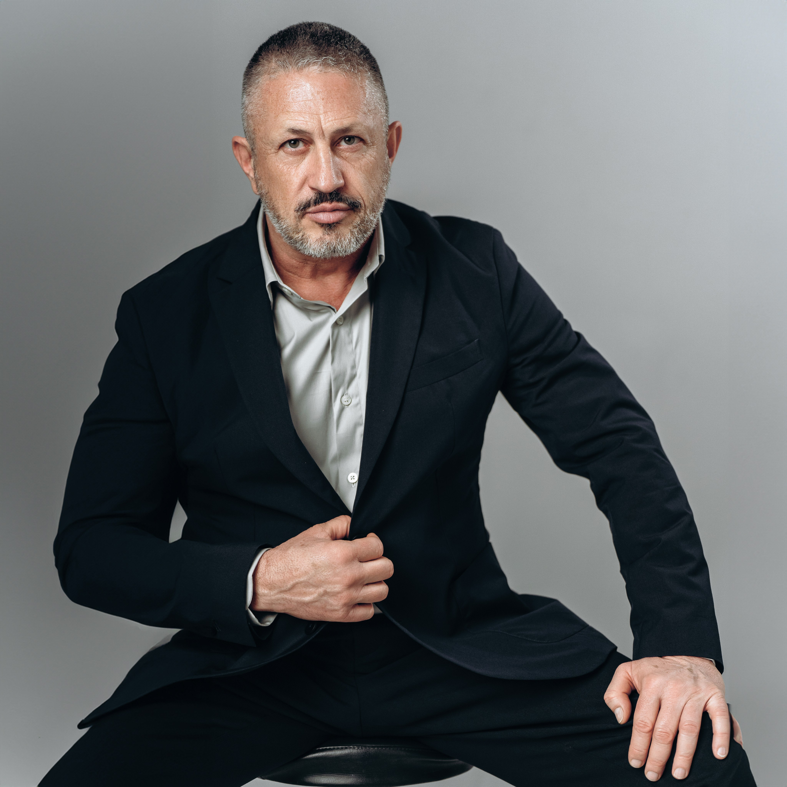 Деловой портрет в Москве — фотосъёмка для бизнеса и личного бренда. Портретный фотограф в Москве — личные и бизнес-задачи | Денис Карелов