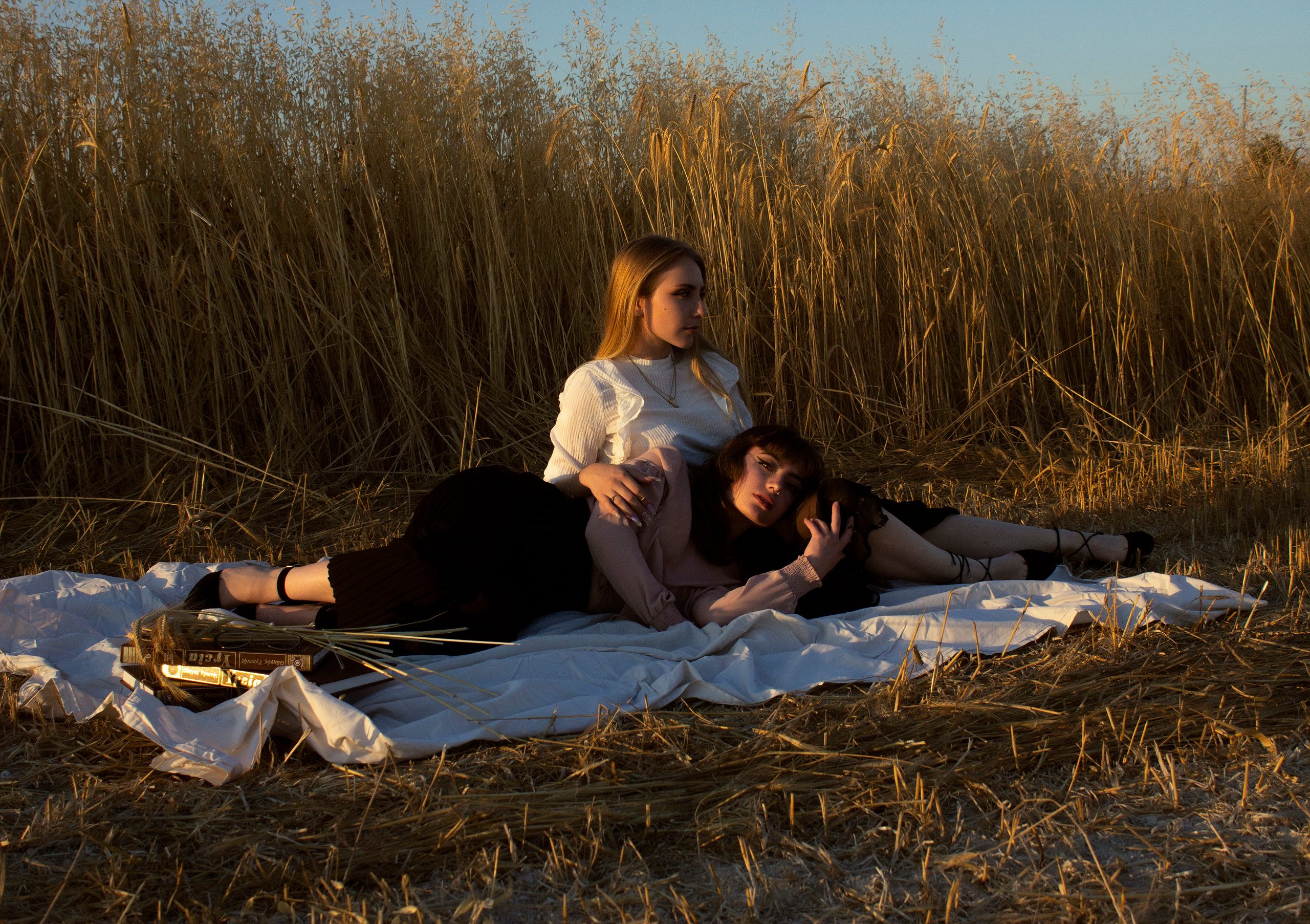 Christiana and Patricia. Kristina Kozheltsova- Soulful Portrait&Lifestyle&Love Story Photographer in Leipzig, Germany