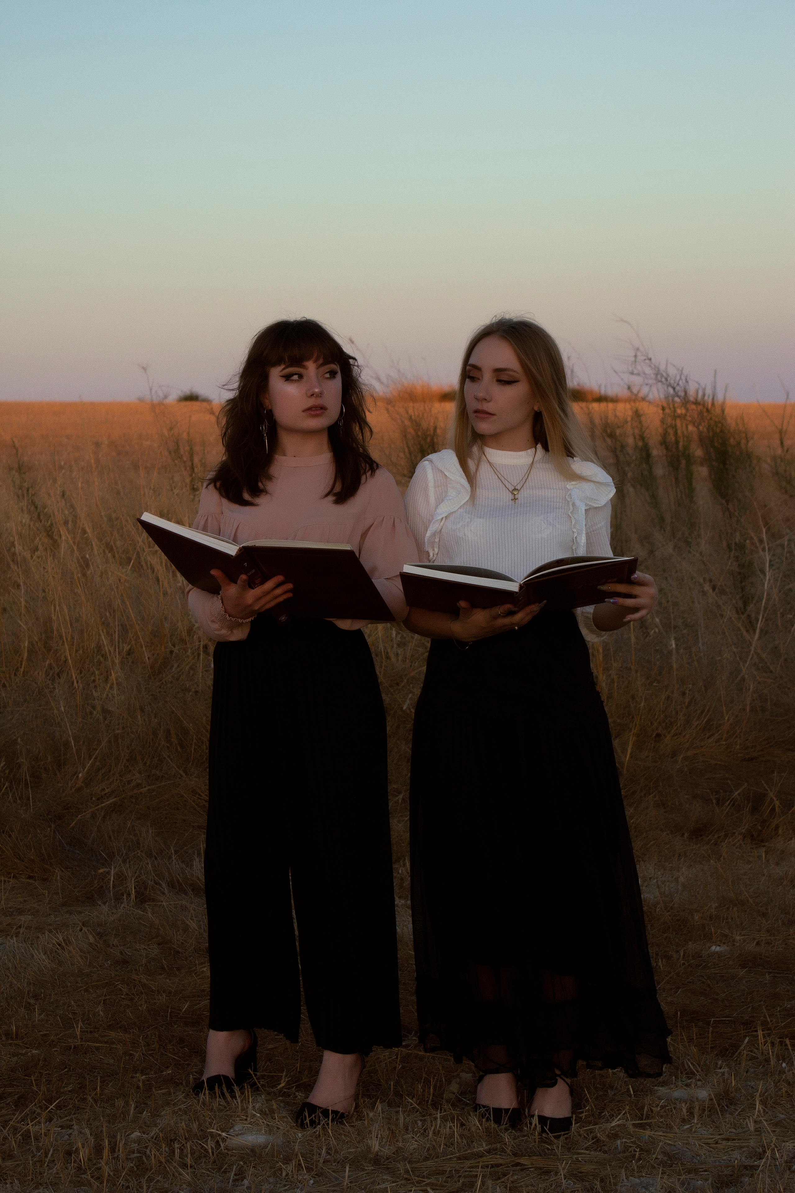 Christiana and Patricia. Kristina Kozheltsova- Soulful Portrait&Lifestyle&Love Story Photographer in Leipzig, Germany