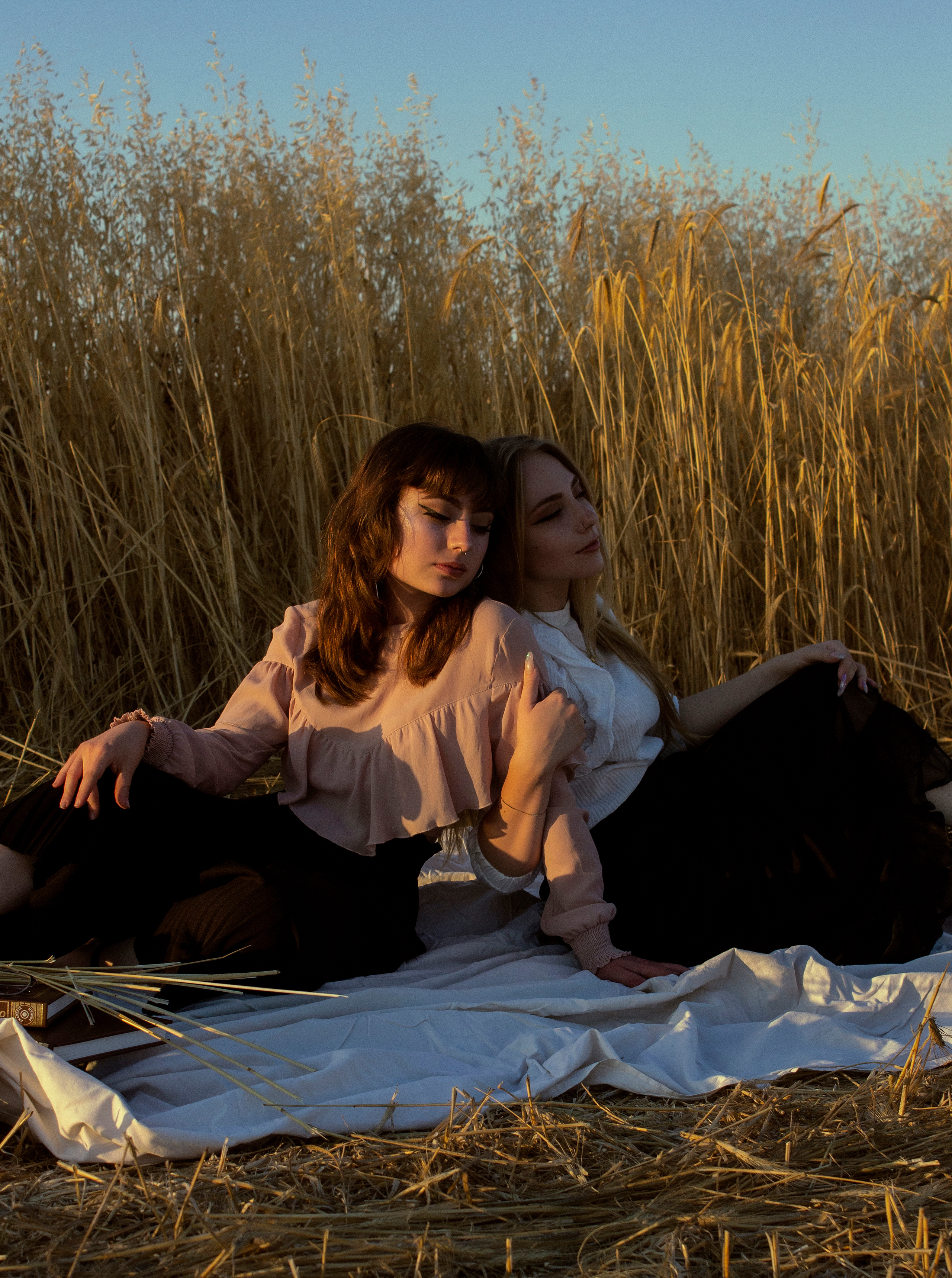 Christiana and Patricia. Kristina Kozheltsova- Soulful Portrait&Lifestyle&Love Story Photographer in Leipzig, Germany