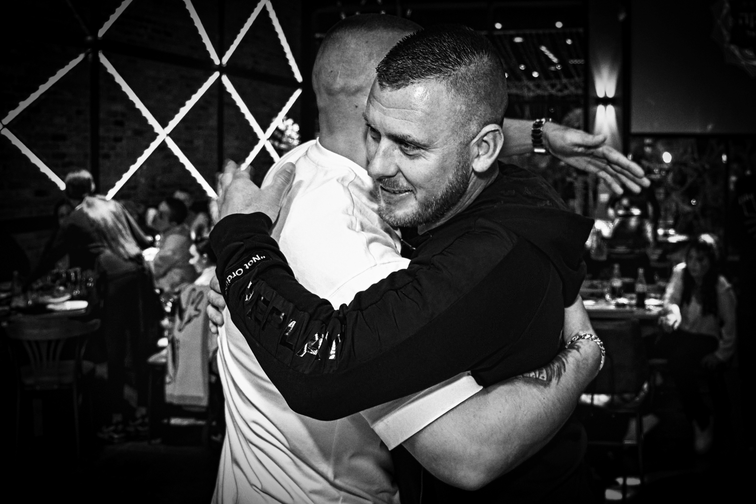 “Hugging Humanity” / “Обнимая человечество”. Middle East Photo Agency — Photography & Event Magnets — סוכנות צילום והדפסת מגנטים לאירועים