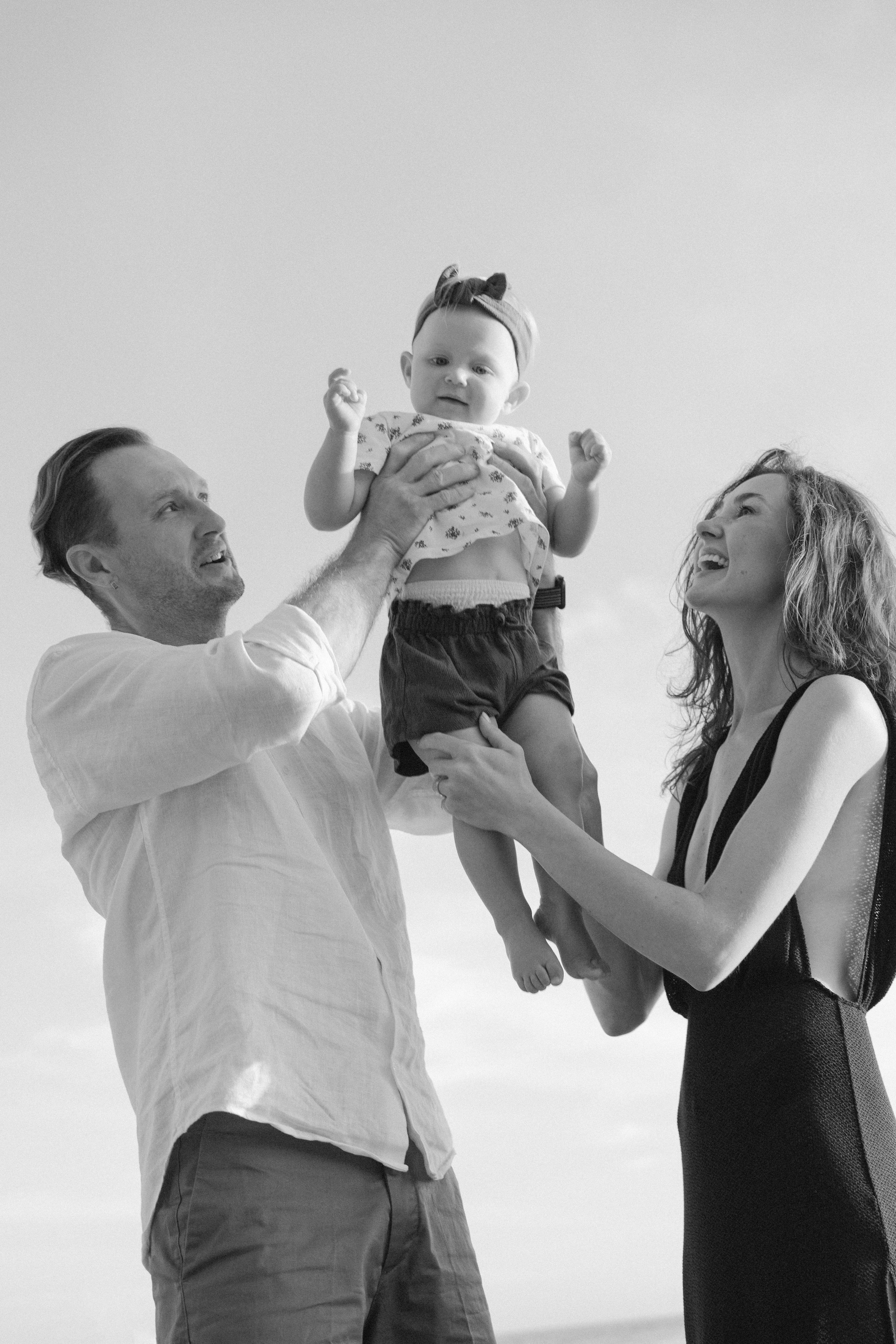 Little baby girl Keira. Family beach shoot. Portrait, family, maternity & wedding photography & videography in SoCal Kseni Vibe