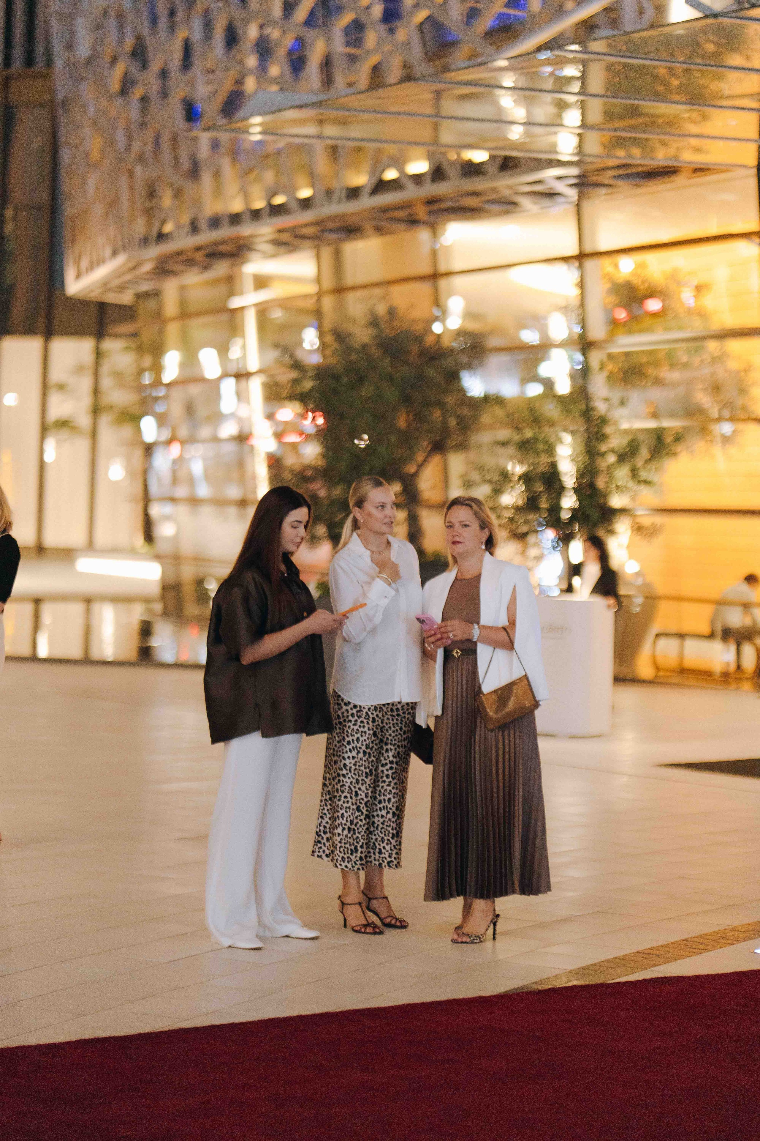 DUBAI OPERA. Wedding&Event photographer Ismail Rzayev in Baku