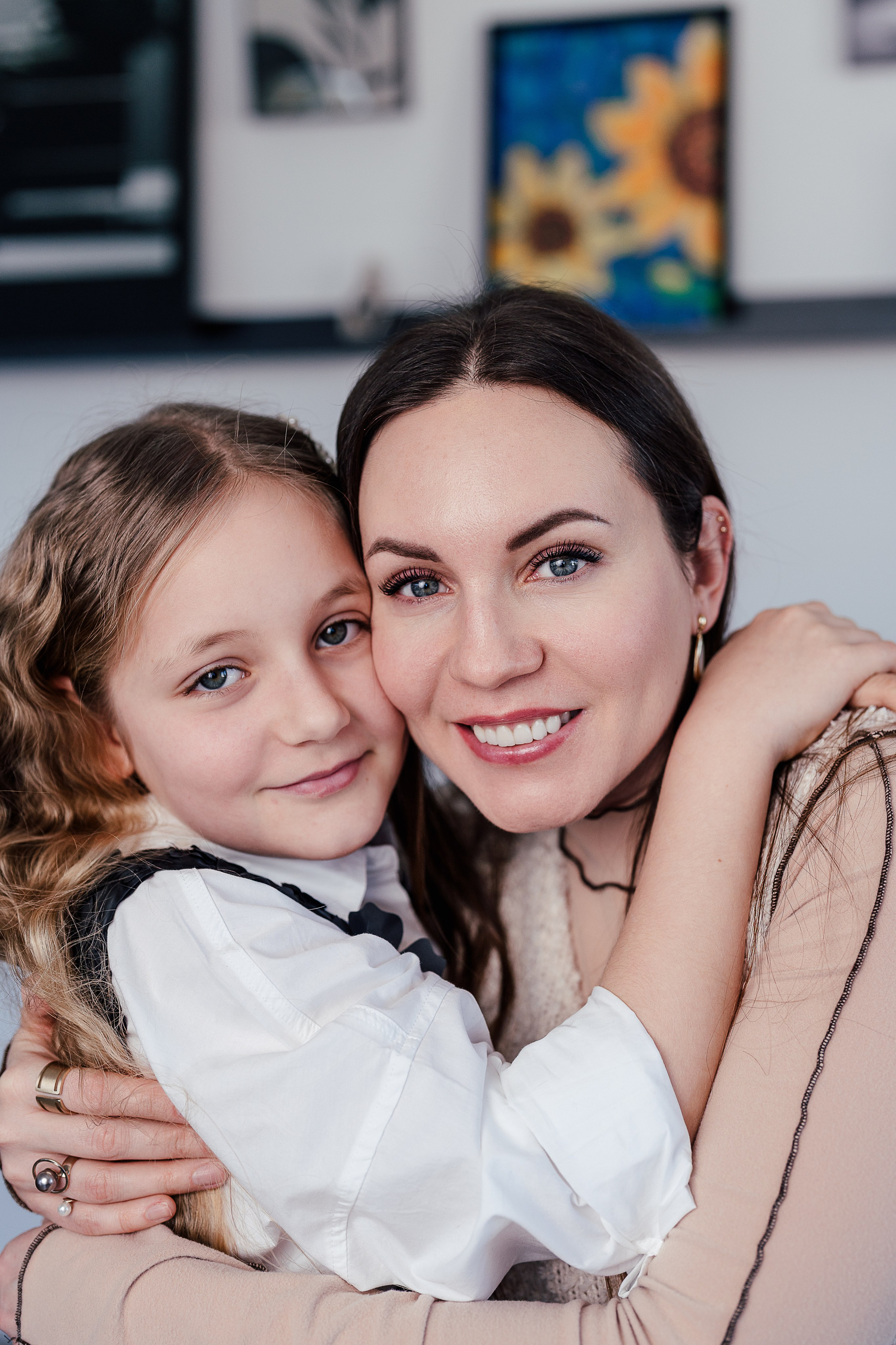 Family home shooting. Family, conceptual women portrait photograher in Geneva, Switzerland