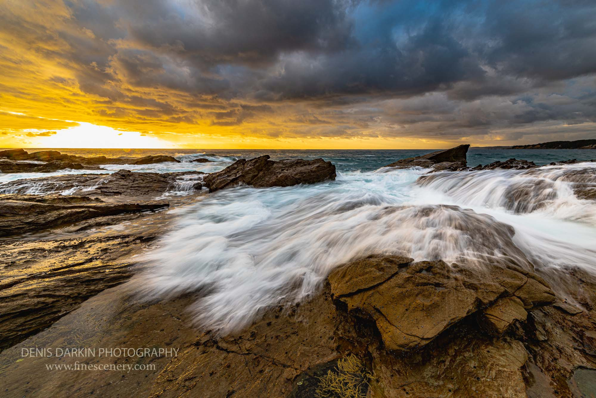 The power and beauty of waves. Denis Darkin scenic photography