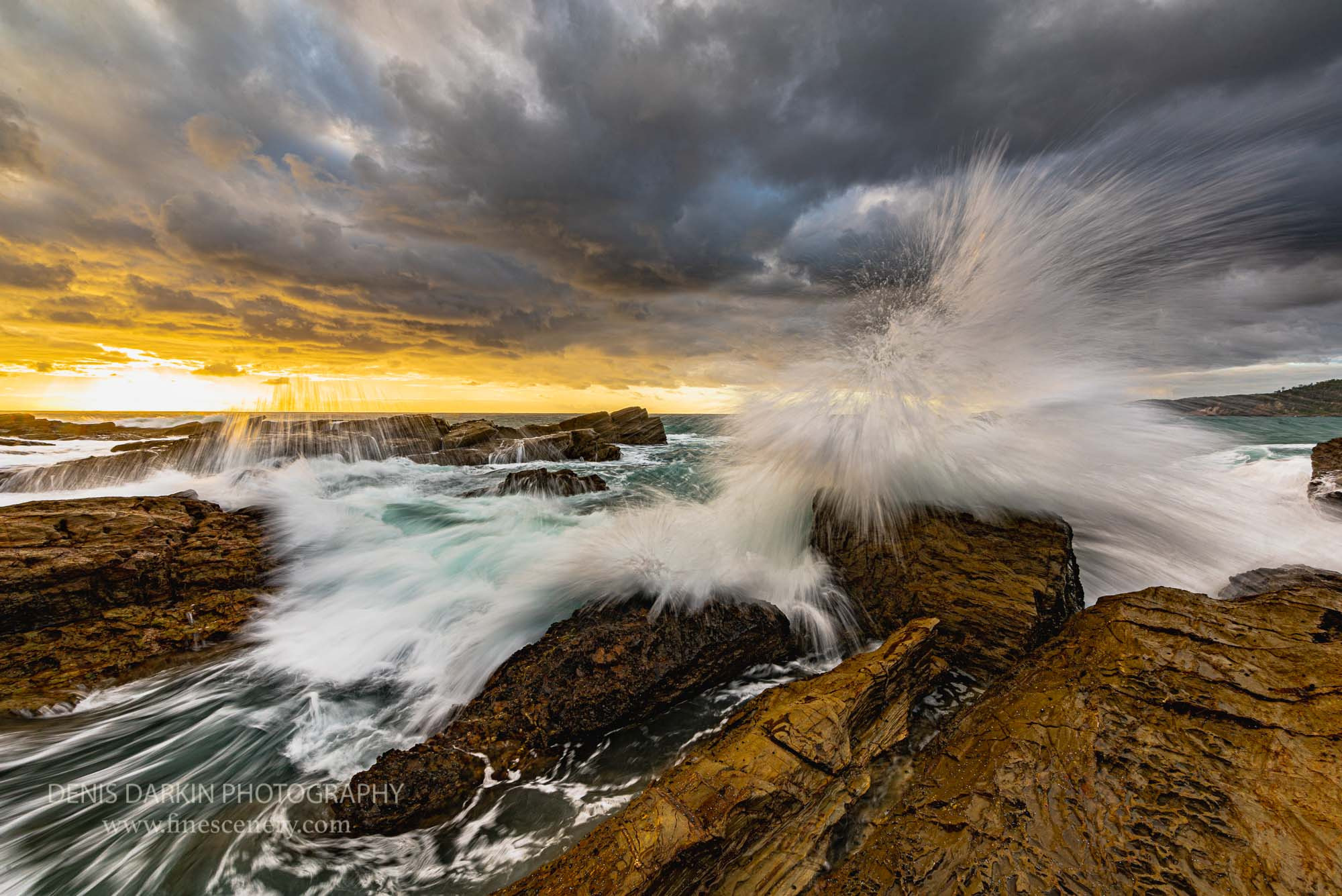The power and beauty of waves. Denis Darkin scenic photography