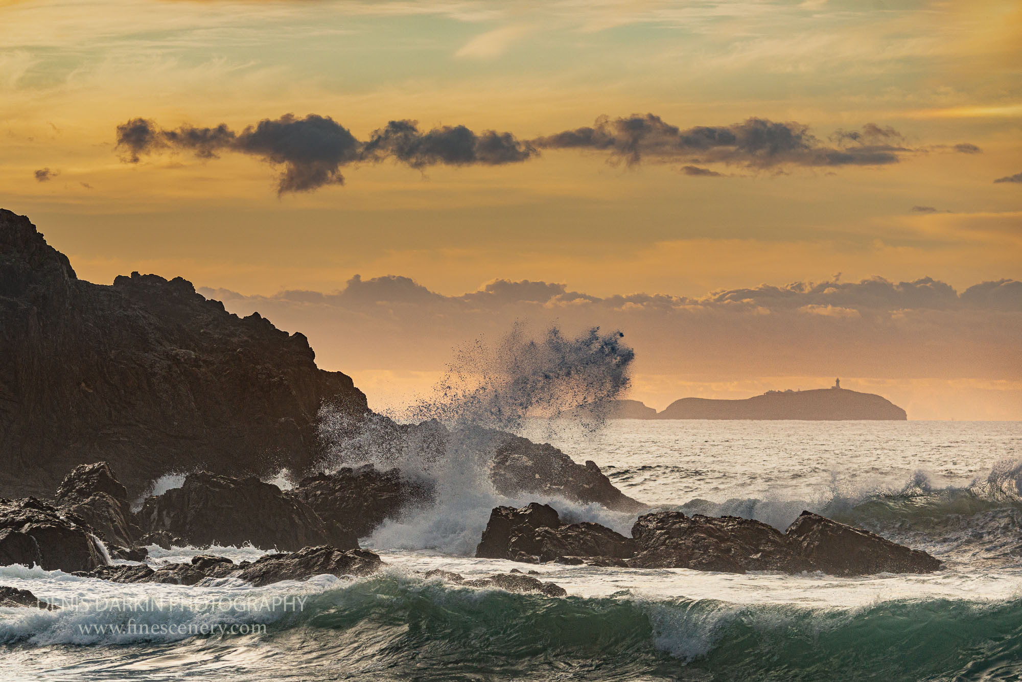 The power and beauty of waves. Denis Darkin scenic photography