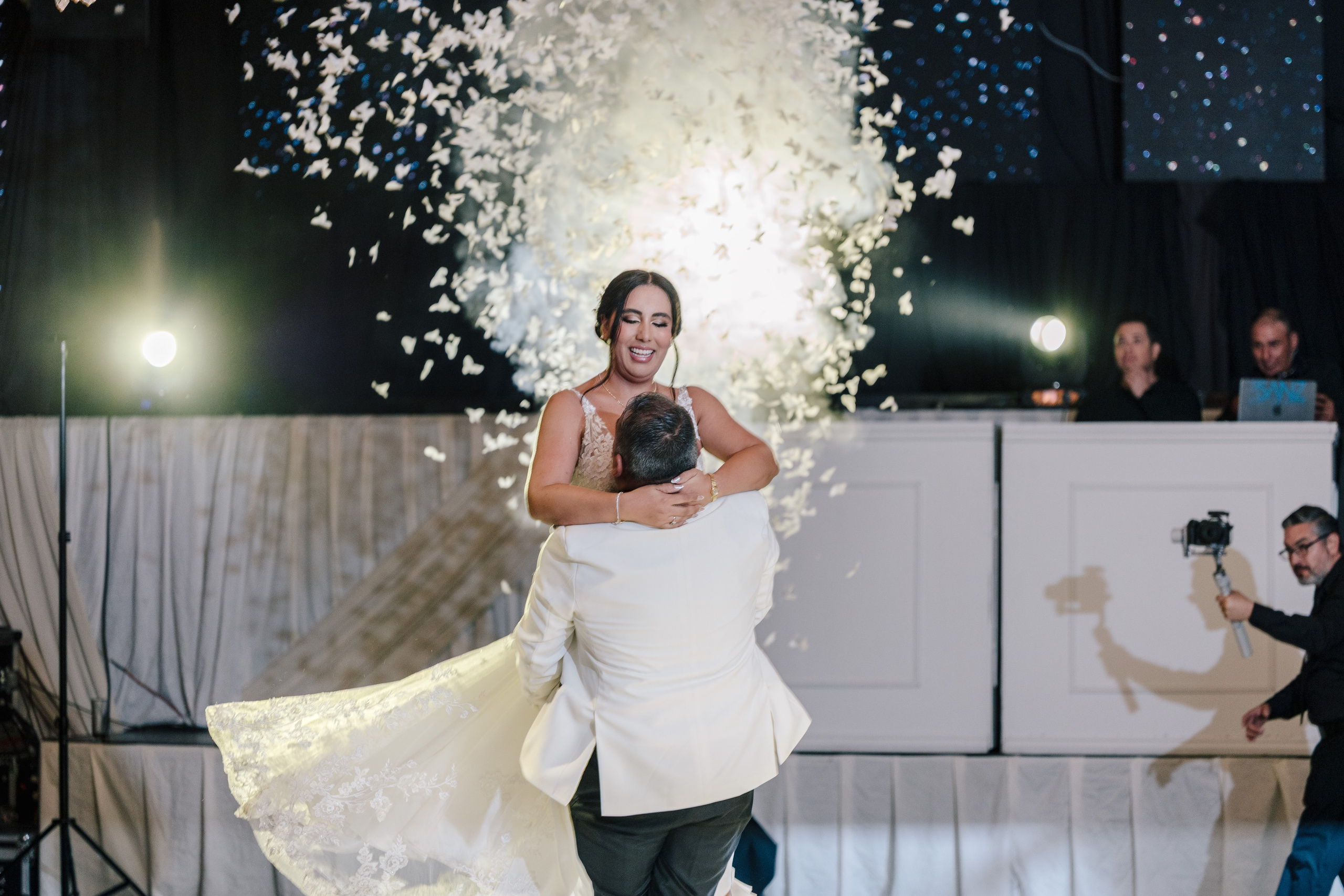 Alejandra y Salvador. Principal