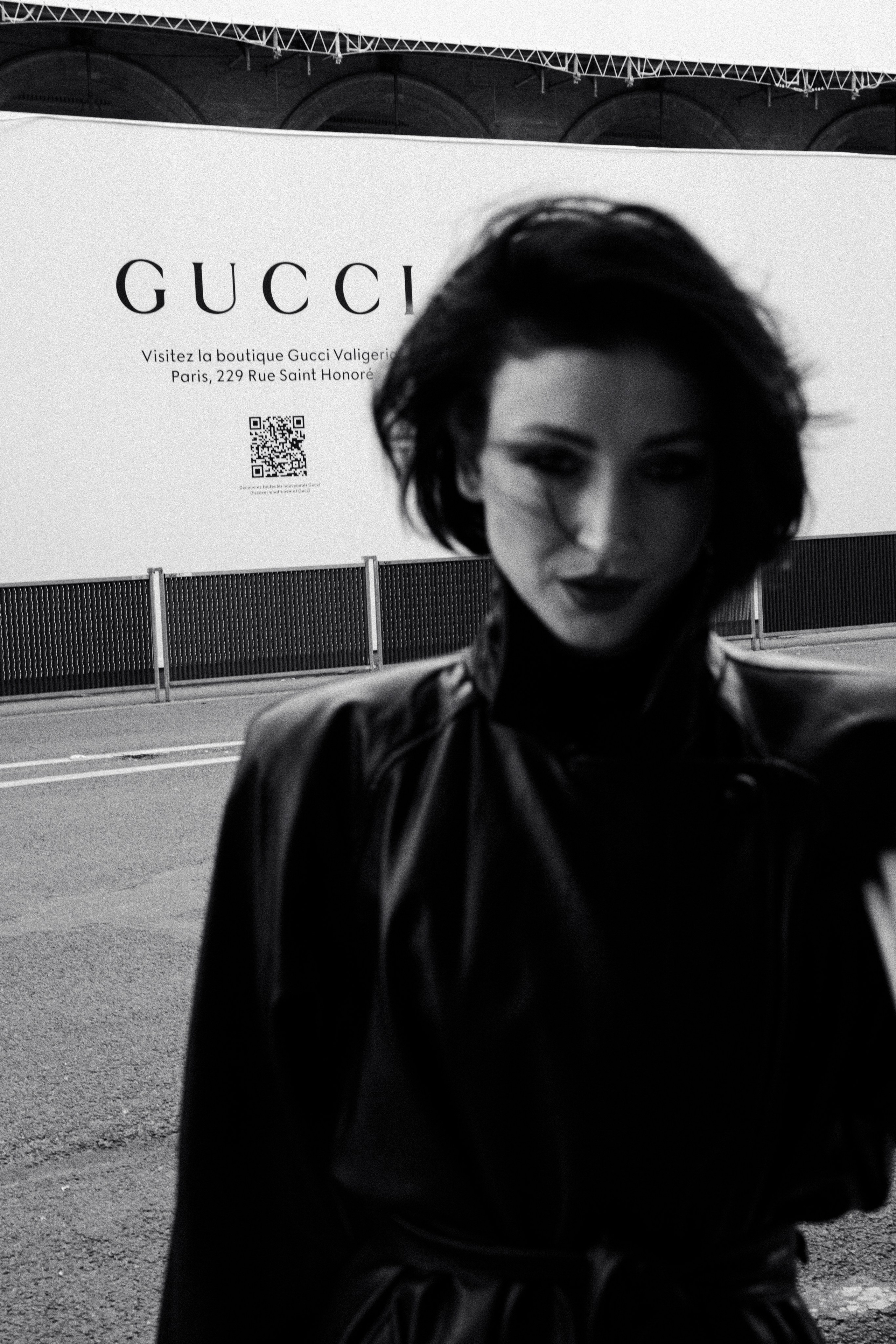 A Fashion-Inspired Portrait Session in Paris — Elena