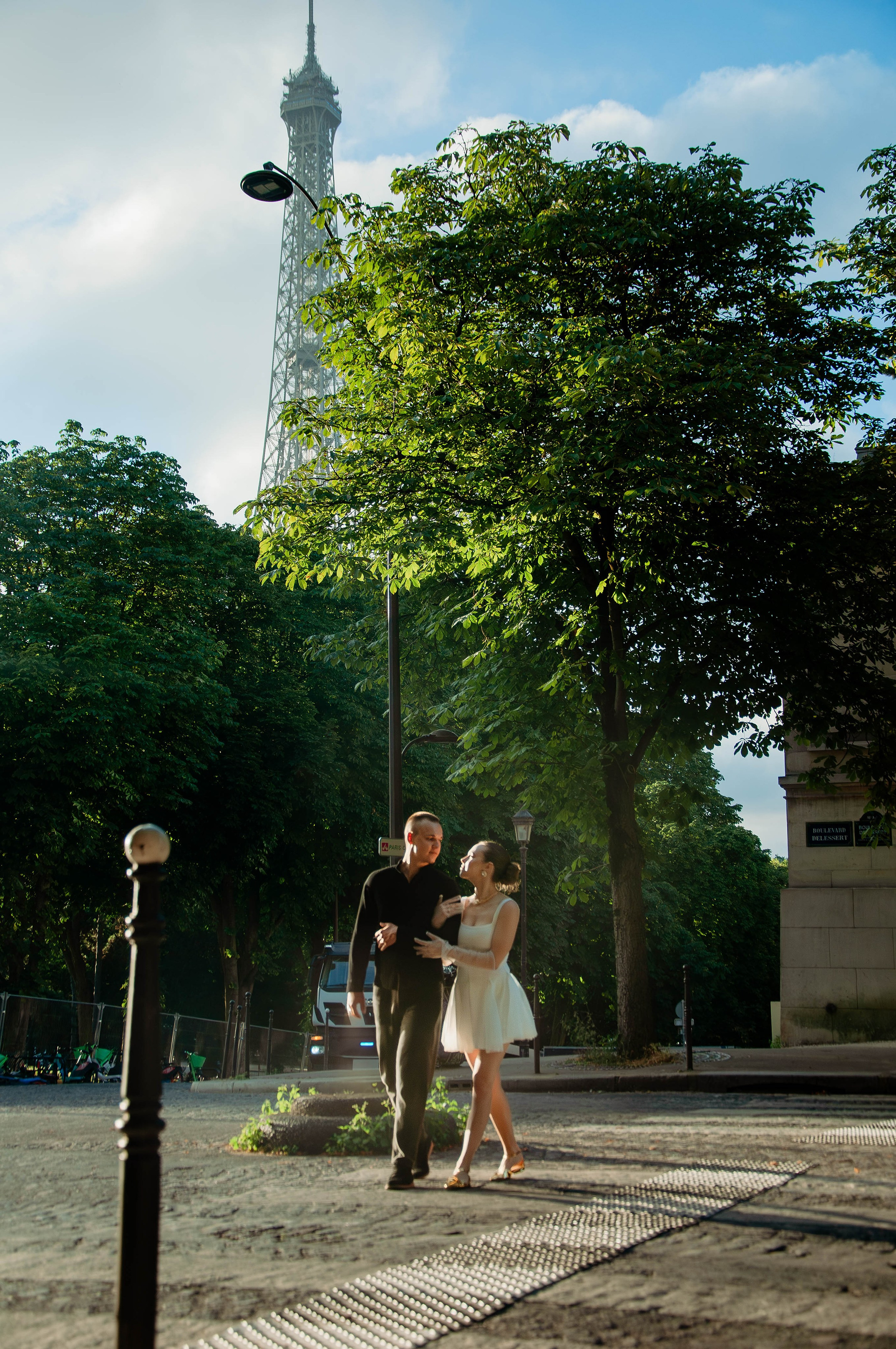 Elopement photoshoot. Paris photographer — Polina Osipova