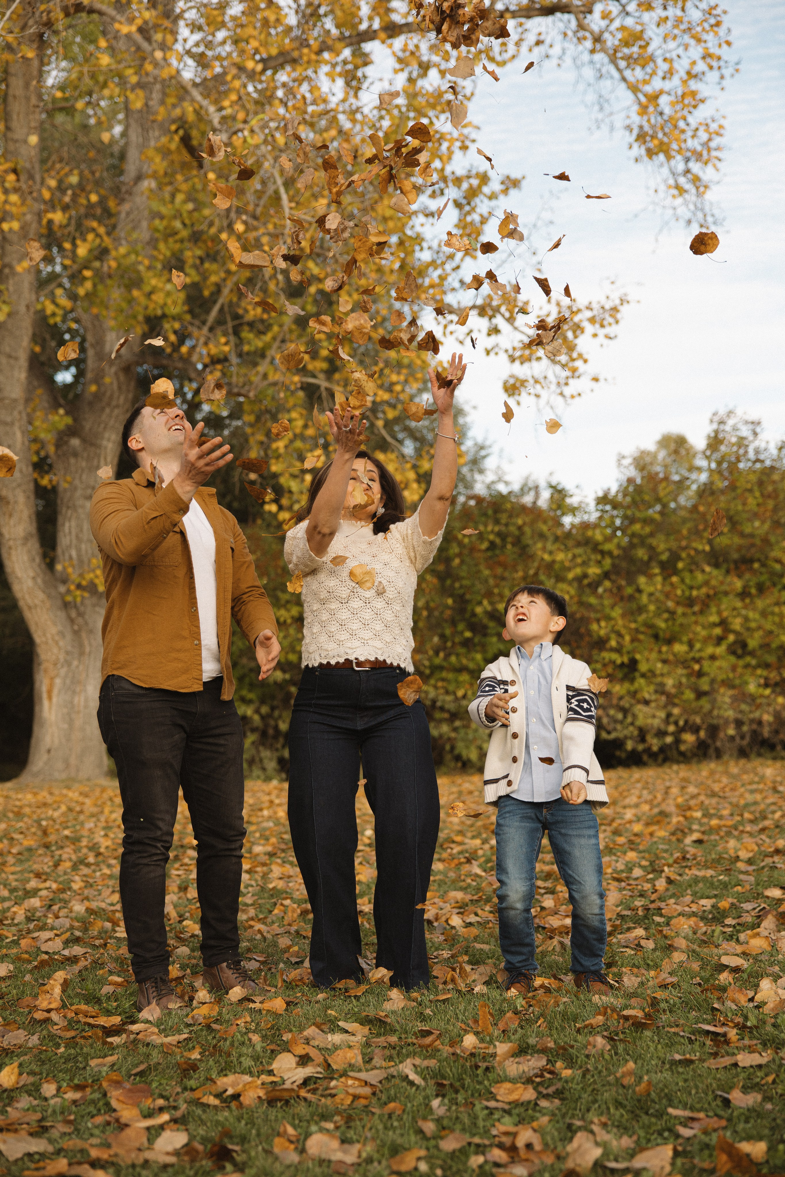Karen and her beautiful family. Photographer Stanislav Antonov