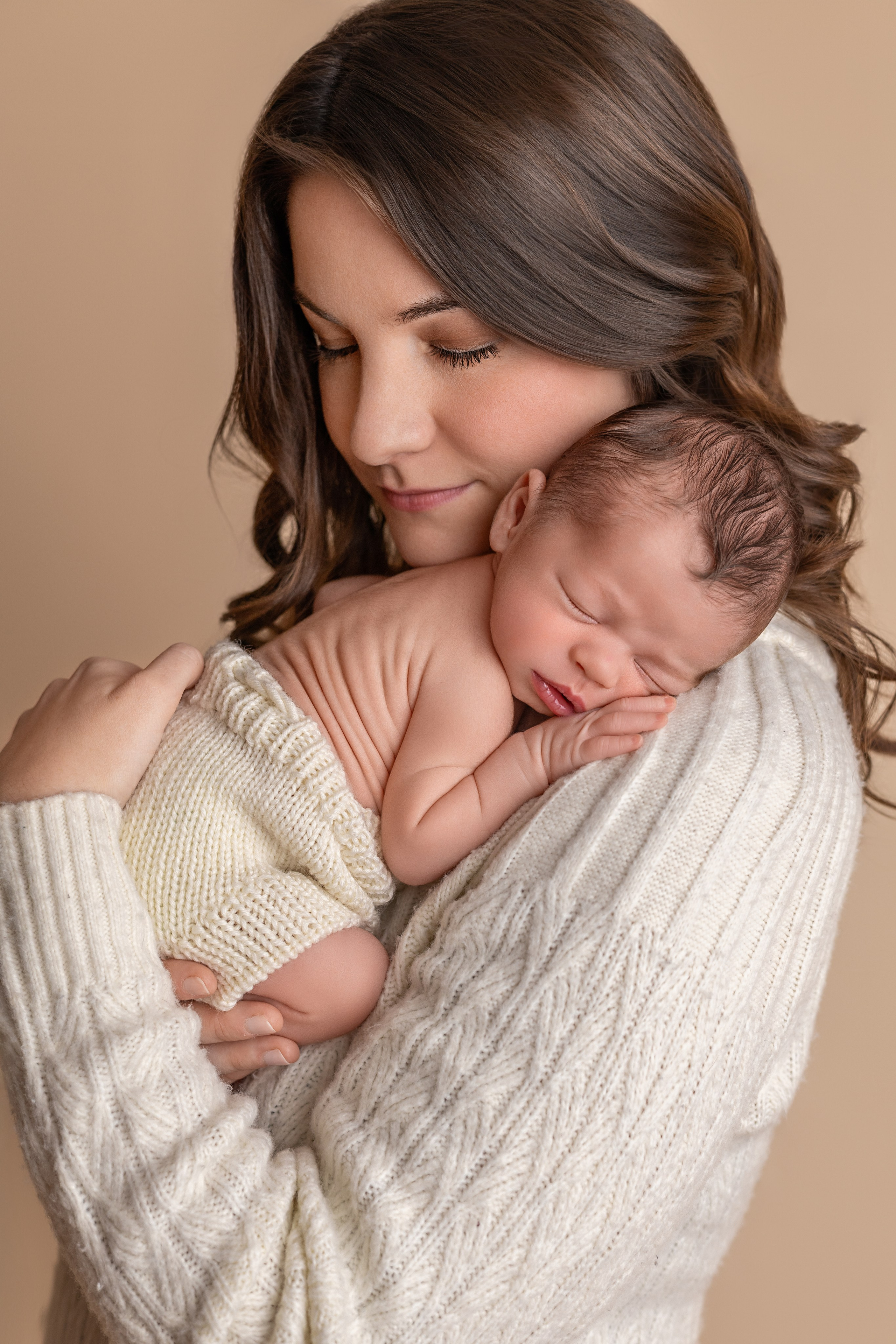 Newborn Classic. Mary Newborn Photo