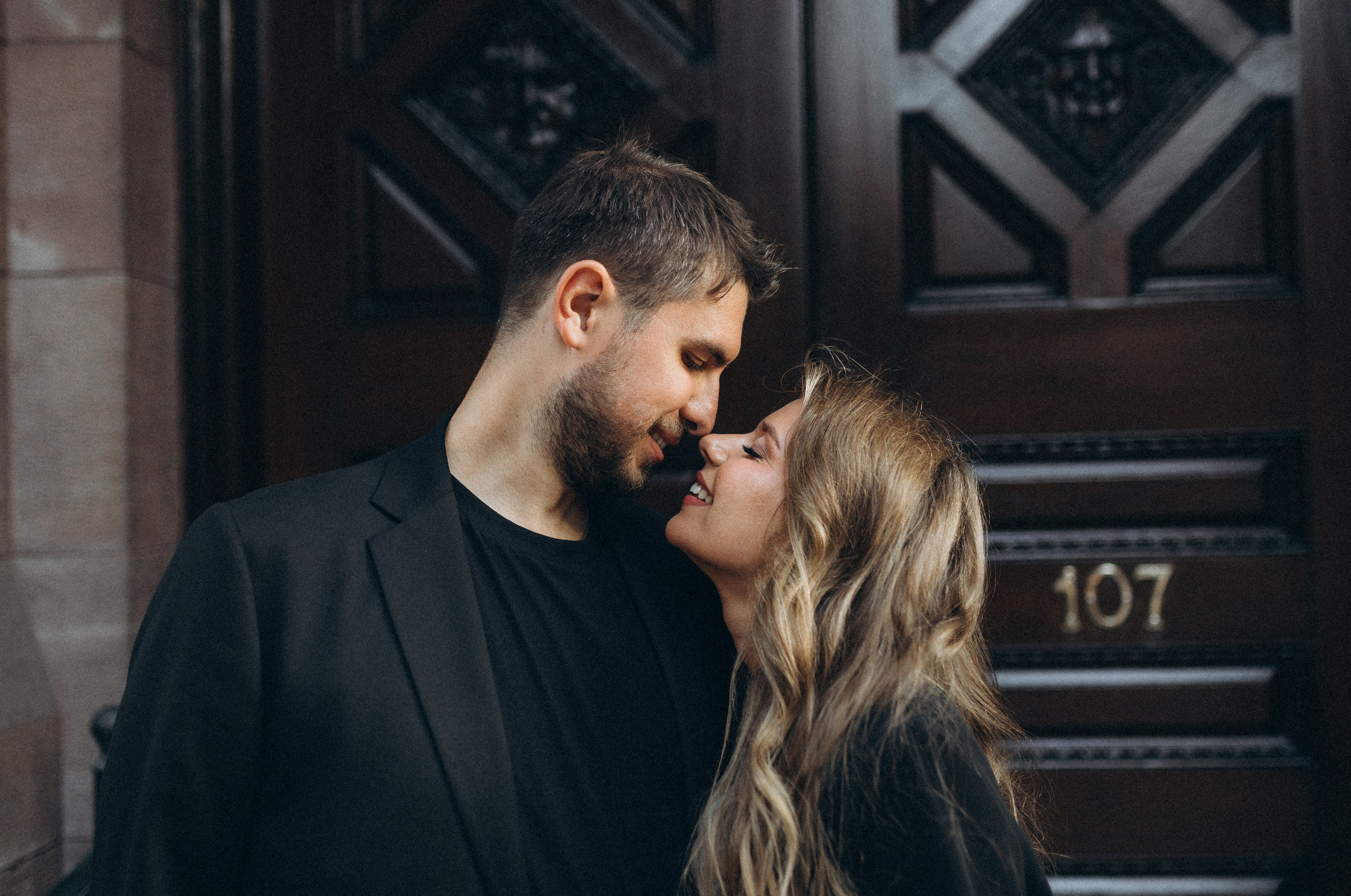 Downtown Love Story. Chernenko.photography