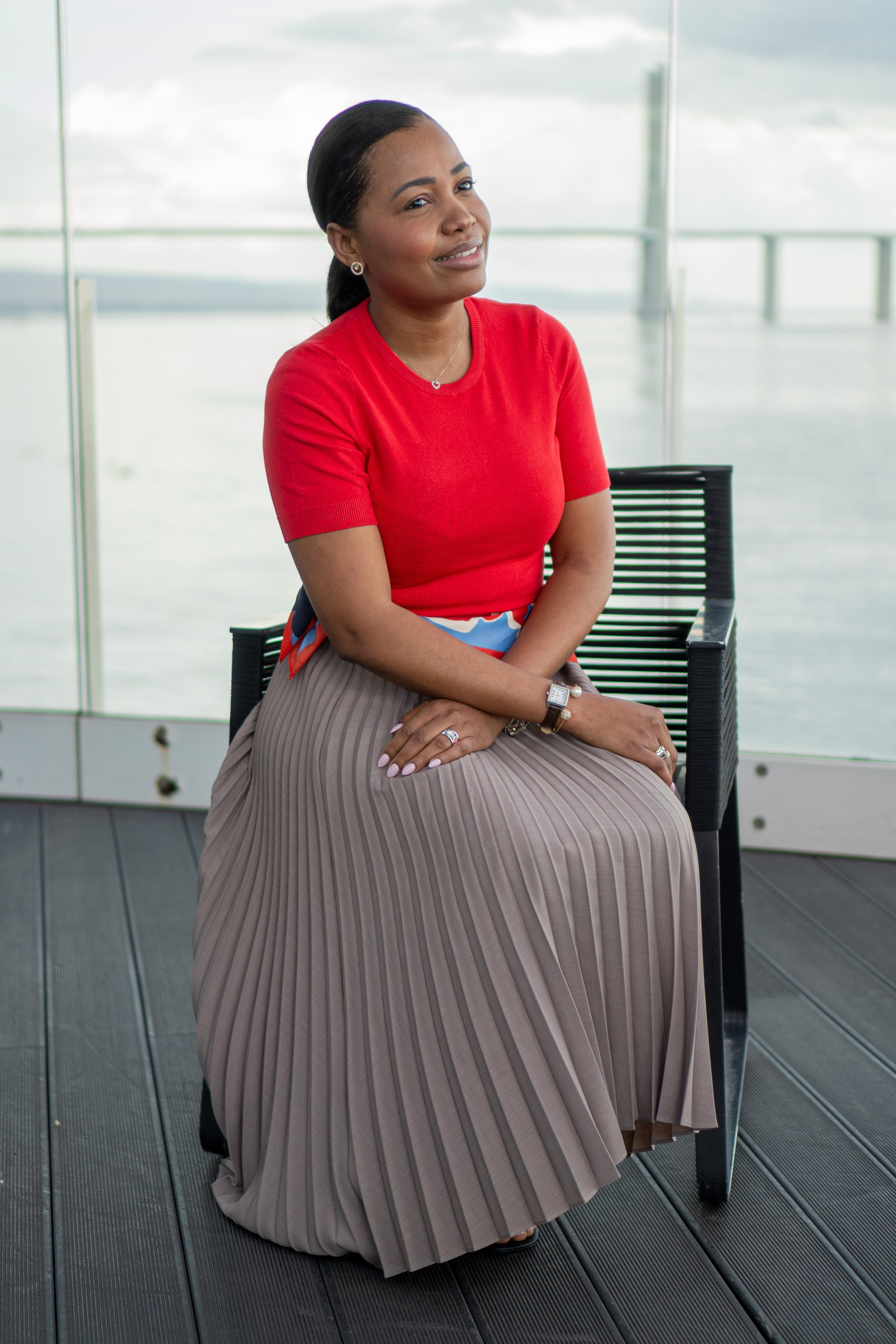 Raquel Ribeiro. Frames by Giovani Braga