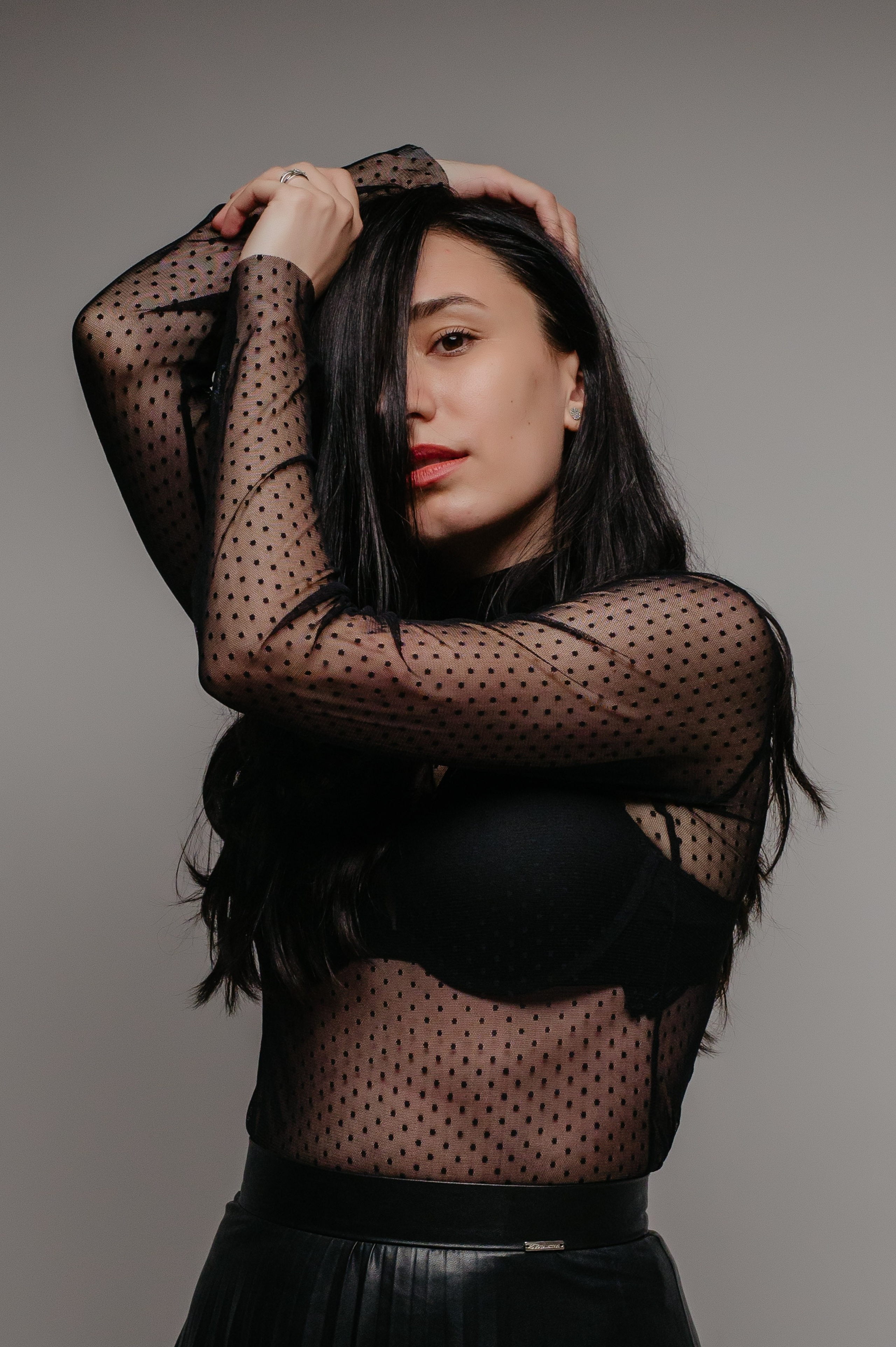 Sedinta foto in studio. Proud Vision Weddings | Wedding Photography & Film — Servicii profesionale Foto Video Nunta Iasi