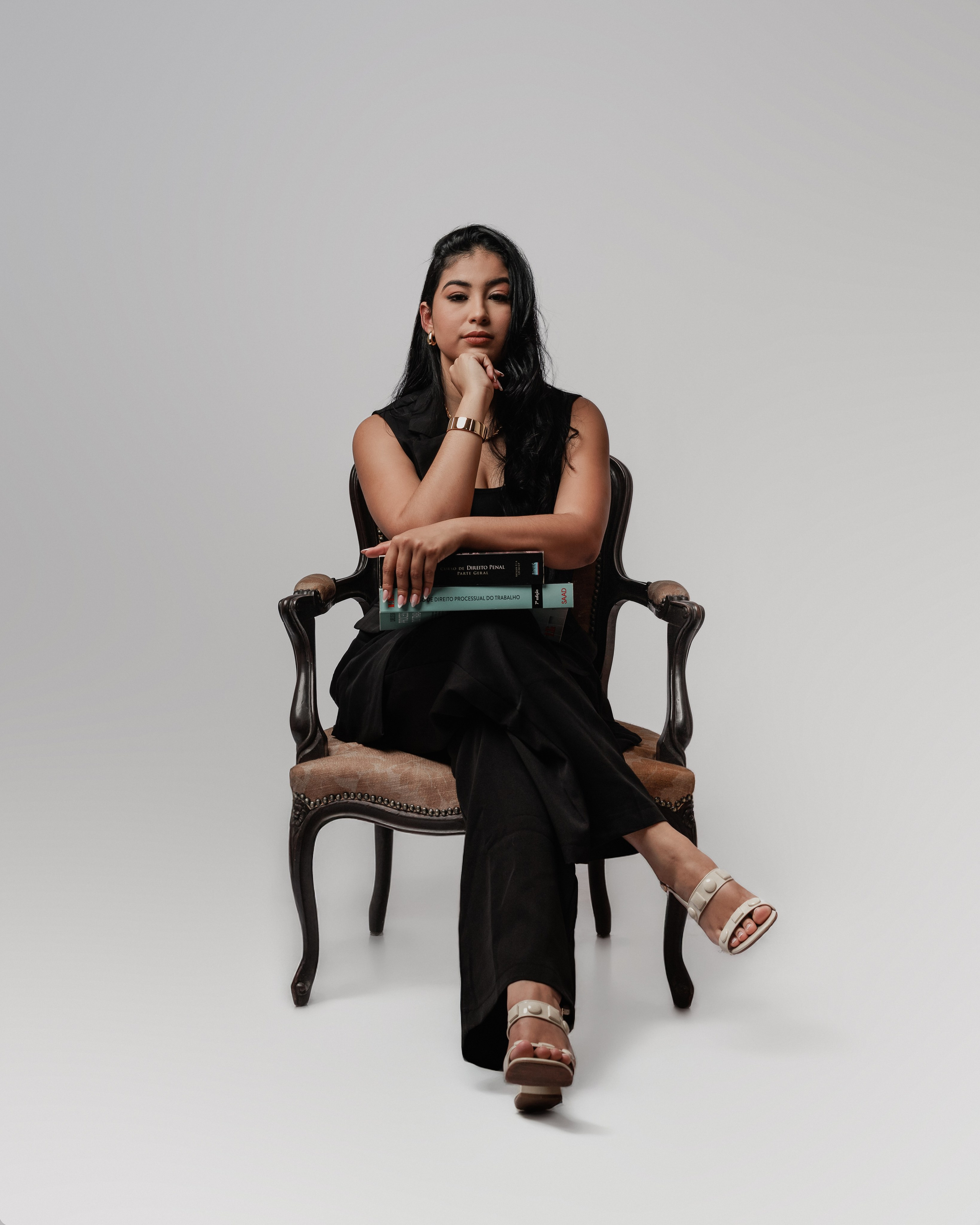 2025 | Micheli — Meio Curso — Estudio. Denis Damasceno | Fotografia