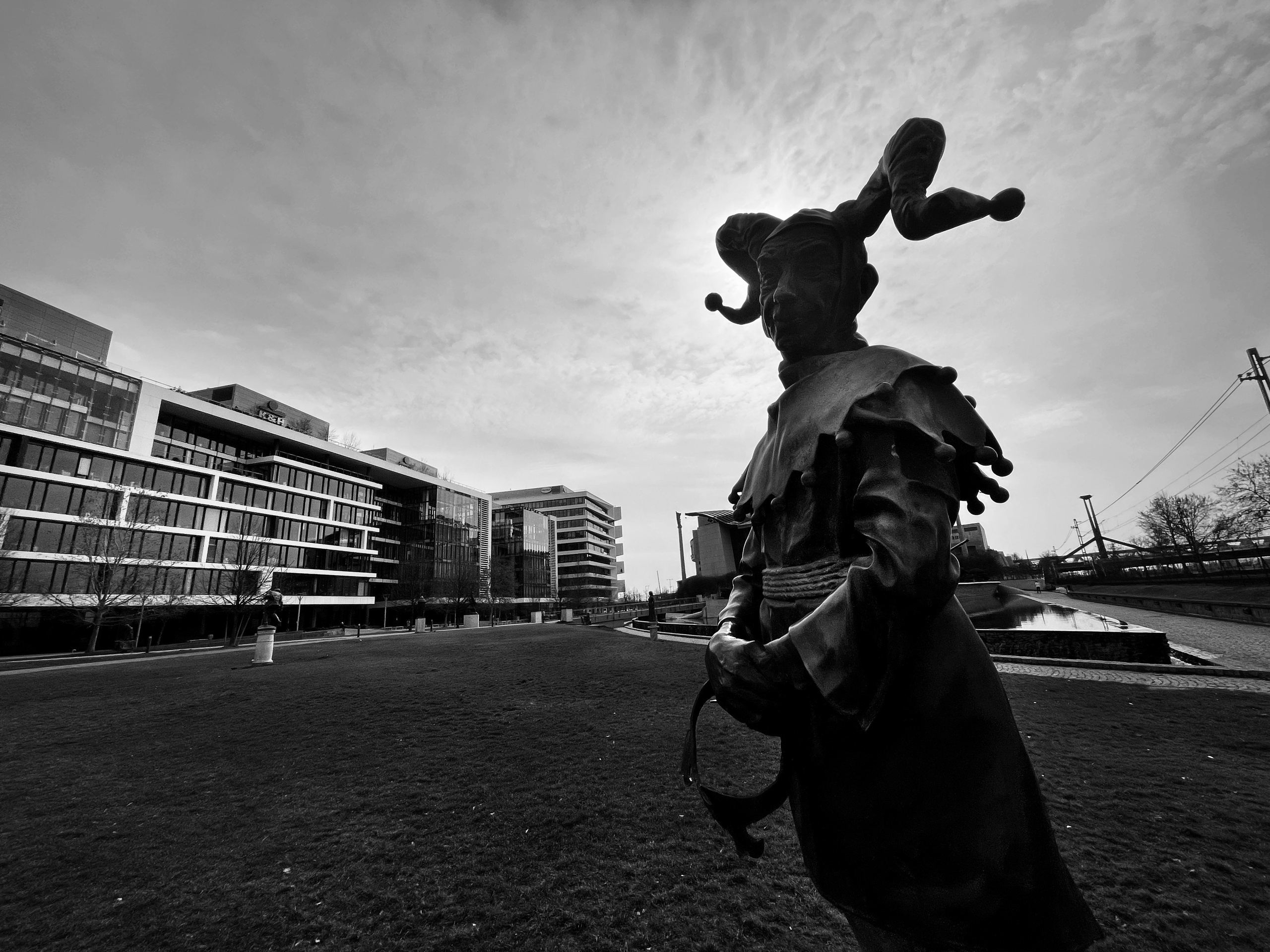 actor | Budapest 2026 | IPHONE 12 PRO