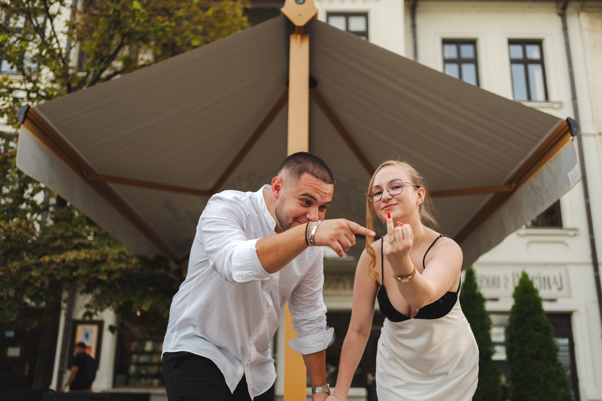 Radu & Alexandra. Ionut Cimpoes FOTOGRAF