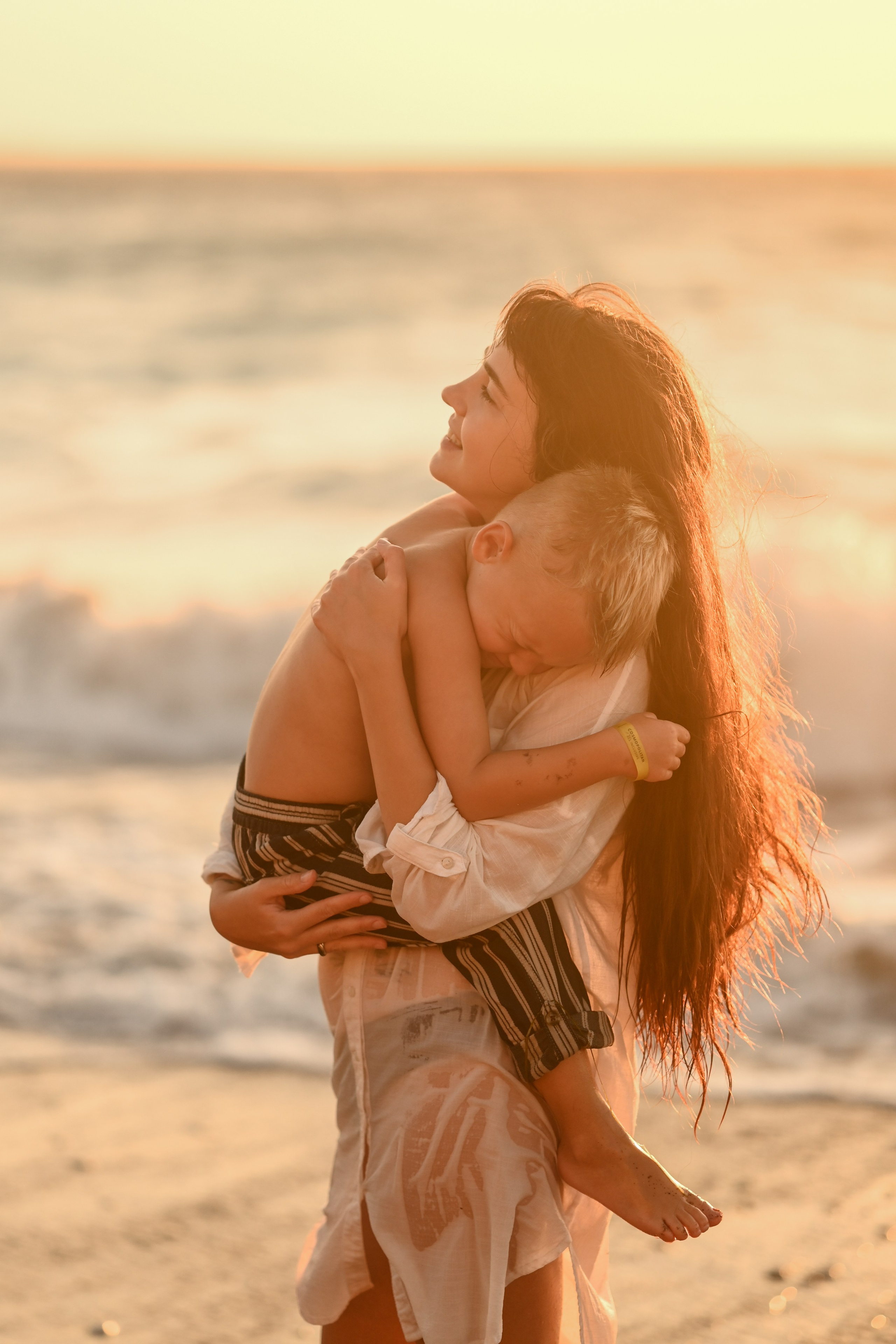 Family Photoshoot in Rhodes. Photographer in Rhodes Island