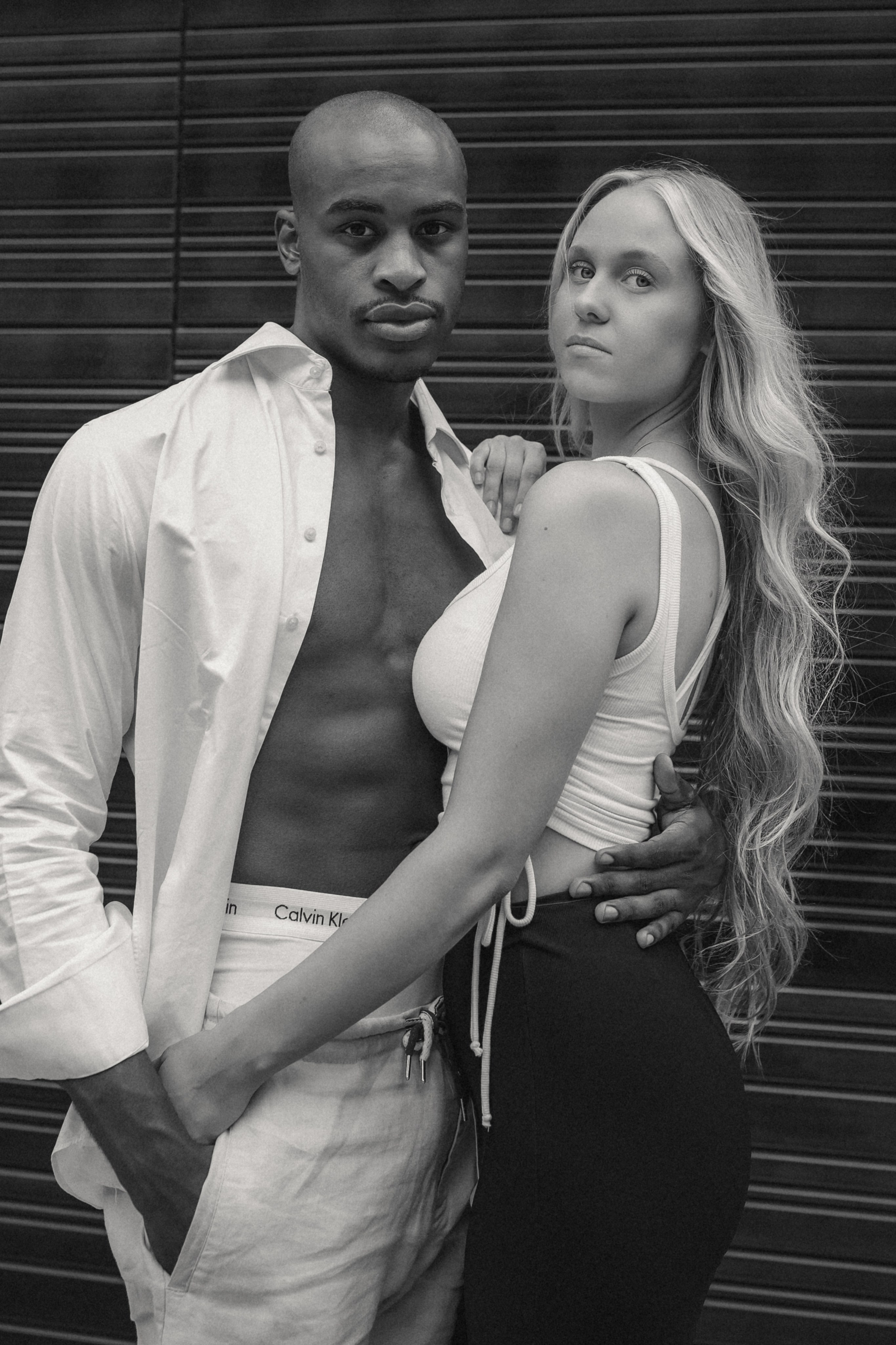 Lovestory in Münster. Schwarz-weiß Fotografie in Münster. Fotografin Viktoria Roschen