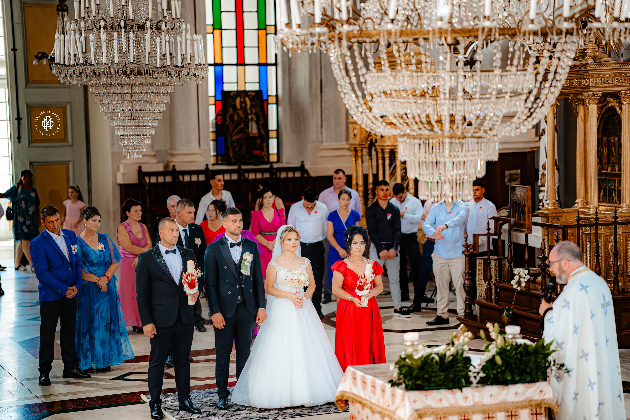 WEDDING PHOTOGRAPHY. DESPRE NOI