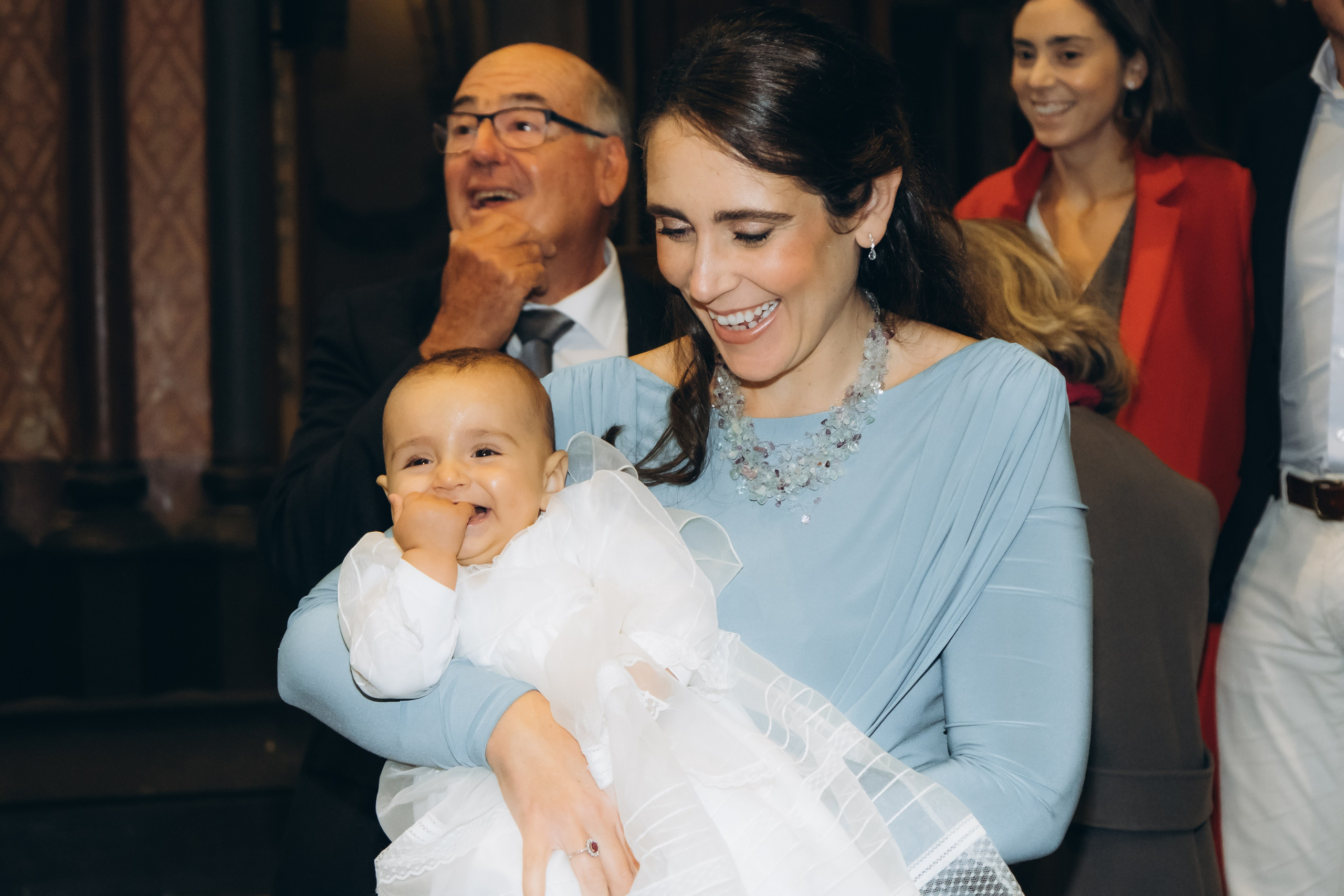 Petite Sonia: cérémonie de baptême. Photographer in Paris Marina Chaput