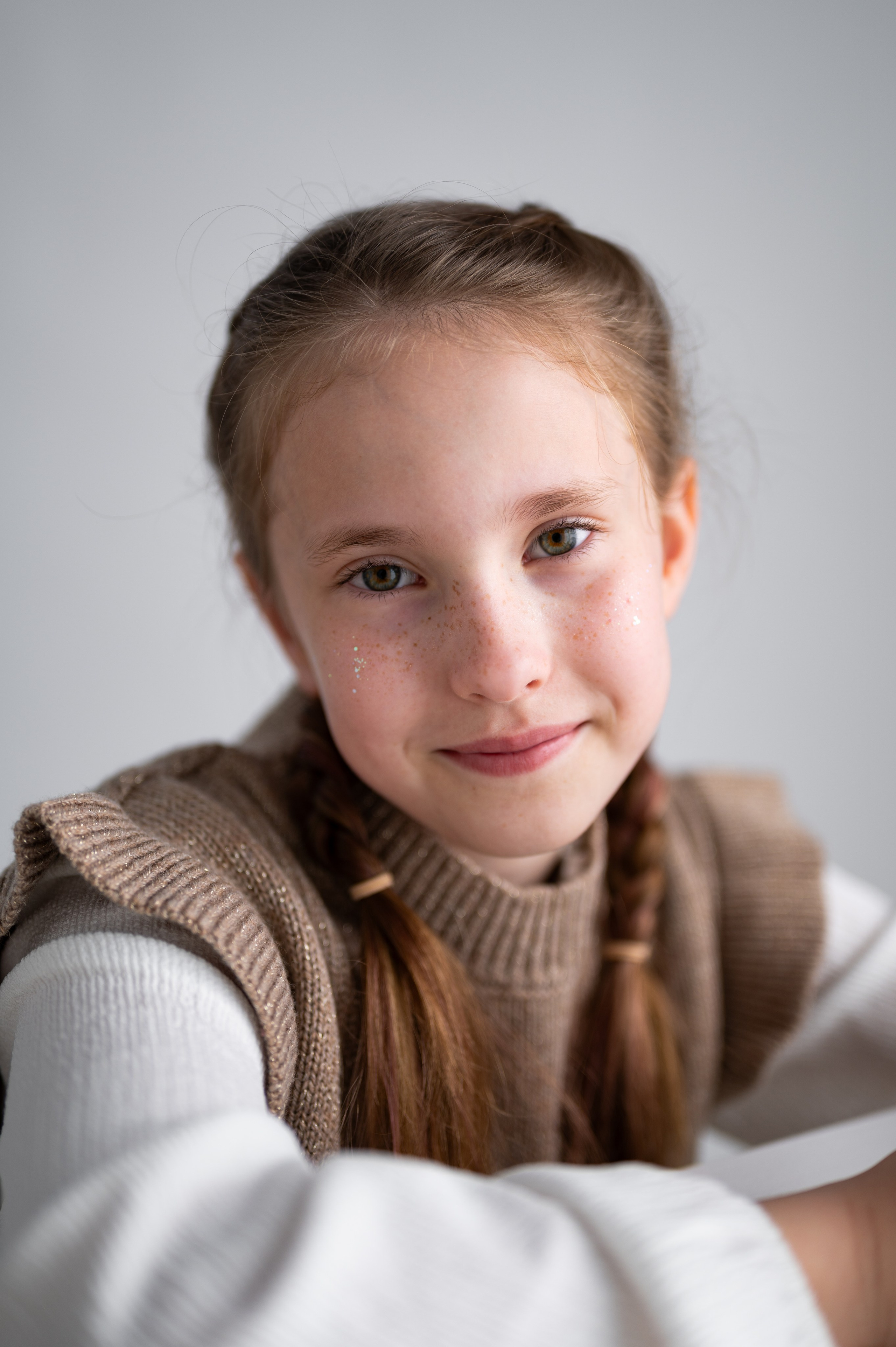 Polina — school yearbook. Photographer Yulia Lushnikova, Based in Valencia