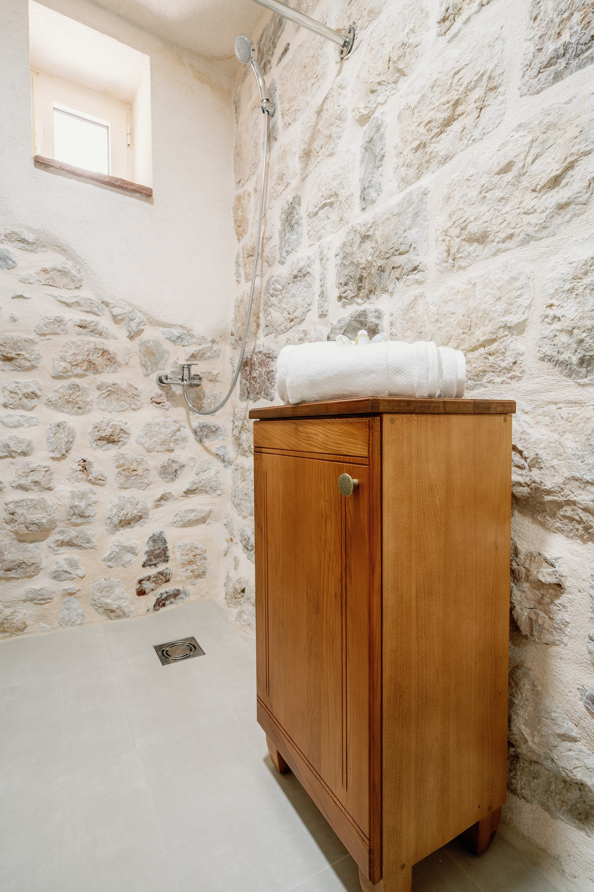 Real Estate Photography. Montenegro. EVAN ARISTOV WEDDING PHOTOGRAPHY — Seattle Wedding Photographer