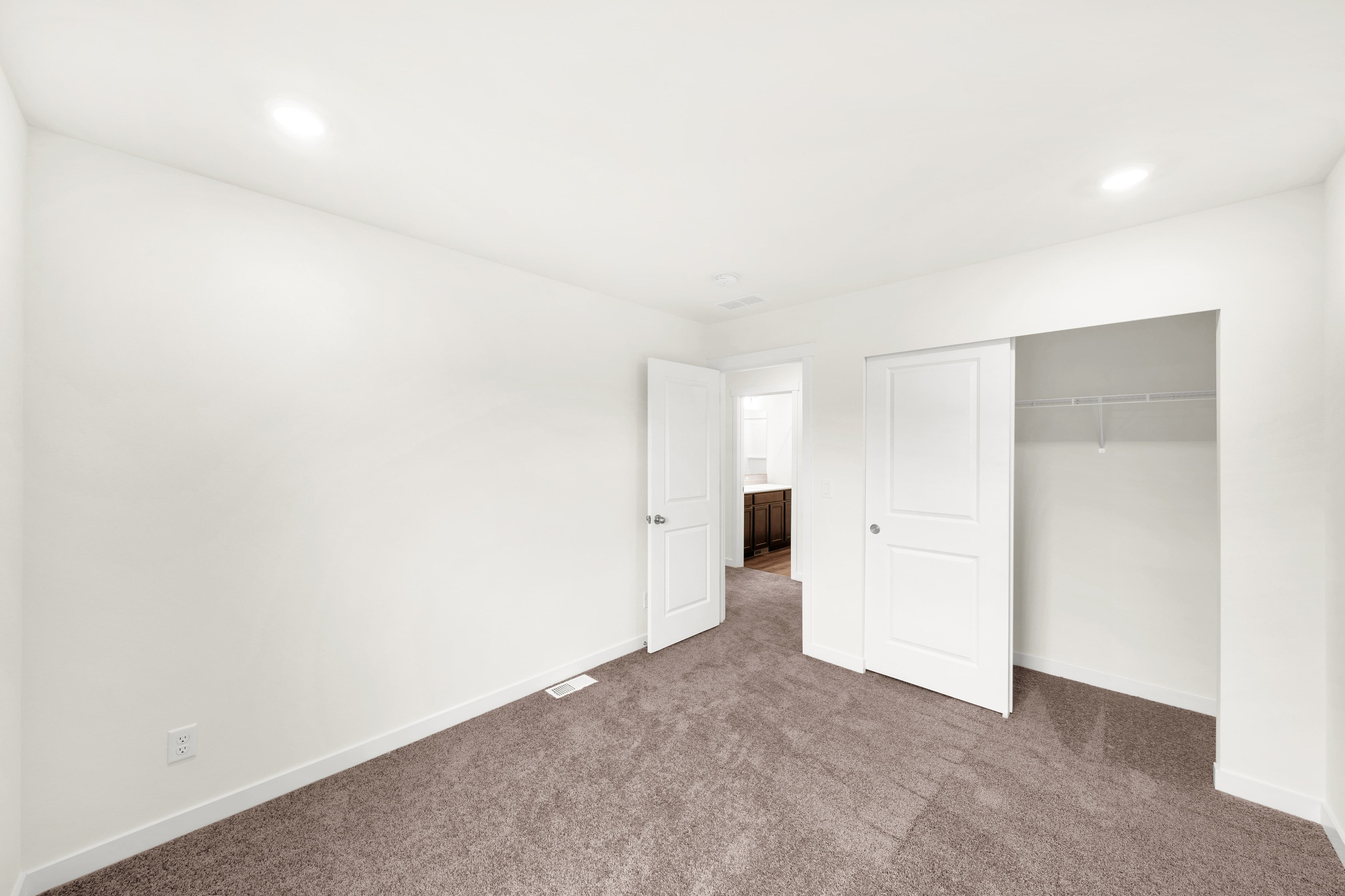 Real Estate photography. Washington state. EVAN ARISTOV WEDDING PHOTOGRAPHY — Seattle Wedding Photographer