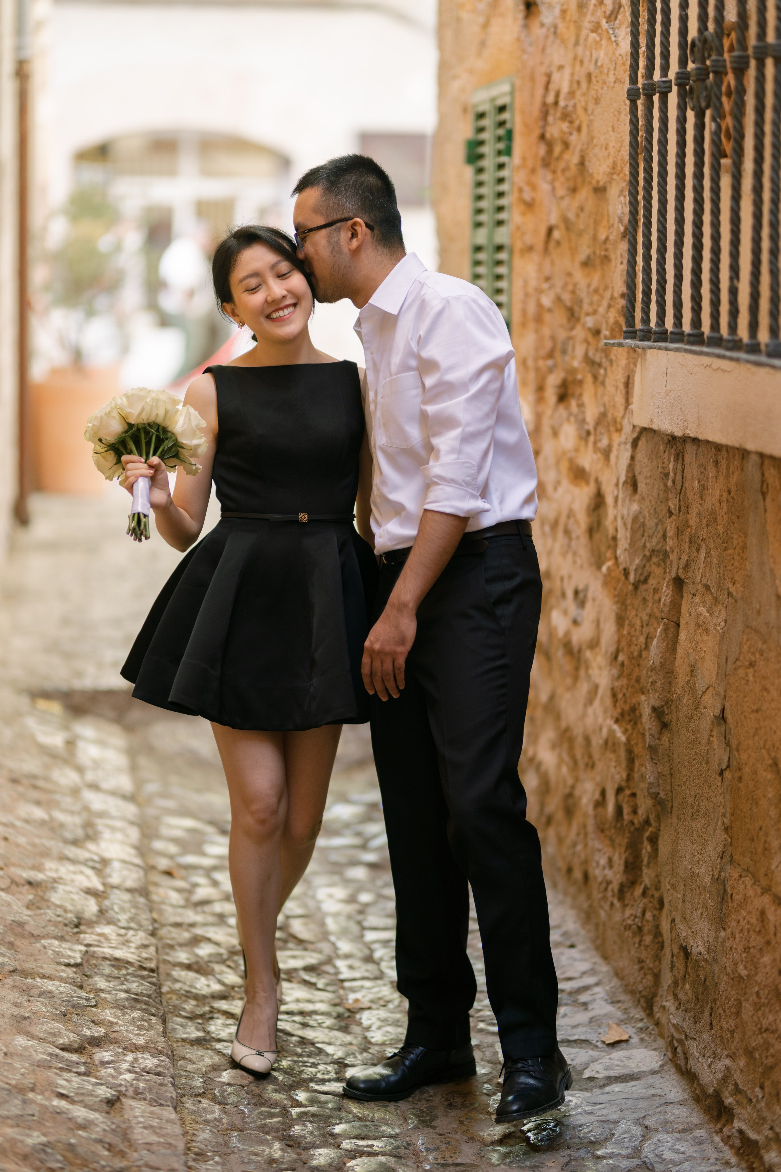 Romantic Couple Photoshoot in Valldemossa. Photographer in Mallorca