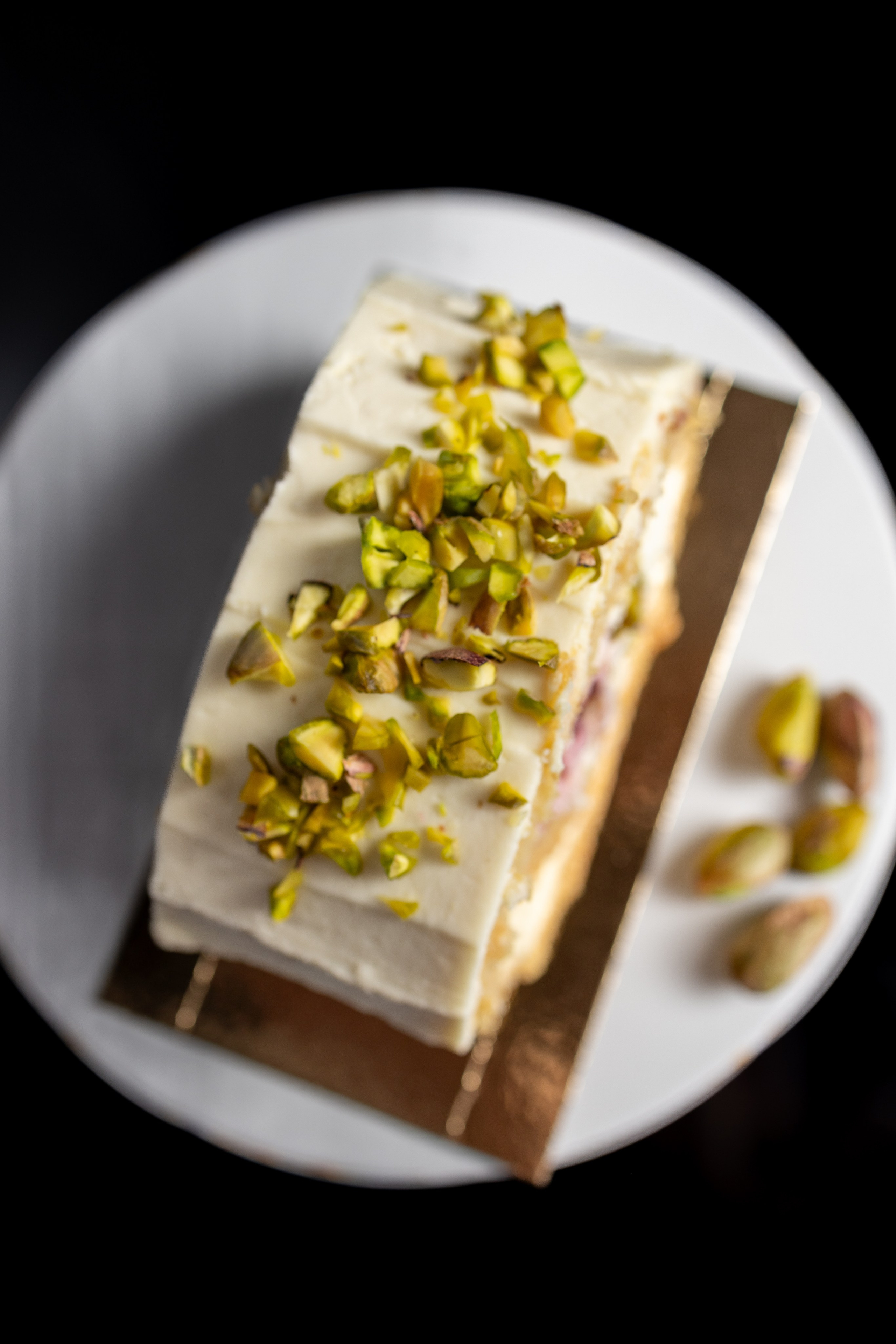 Torturi și alte dulciuri. Fotograf. Lucrez cu oameni, produse și spații. Portret și fotografie creativă. Bacău, România. Lidia Savinoiu