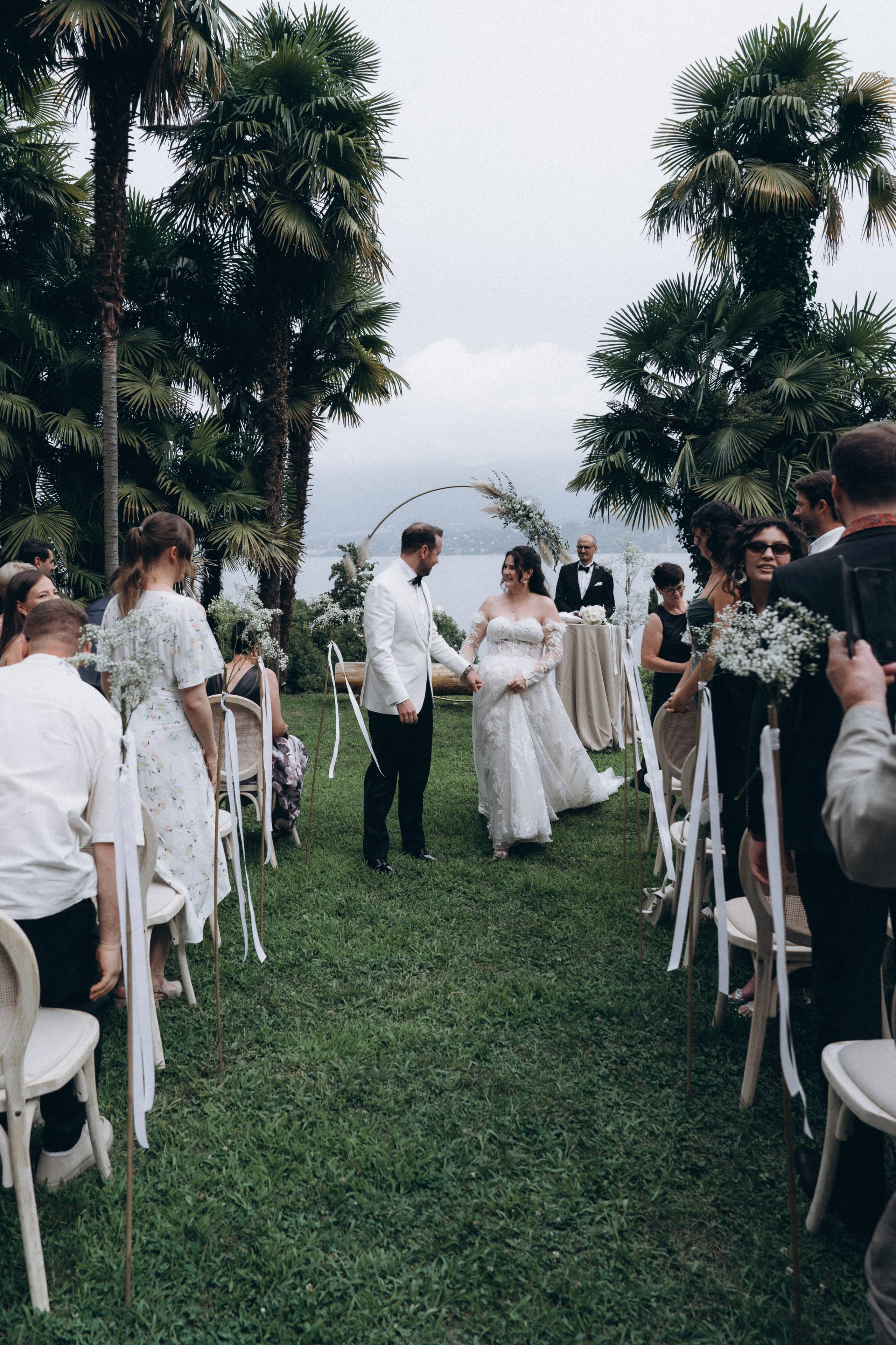 LAURA AND DOMENIK_LAKE MAGGIORE. PHOTOGRAPHER IN ITALY