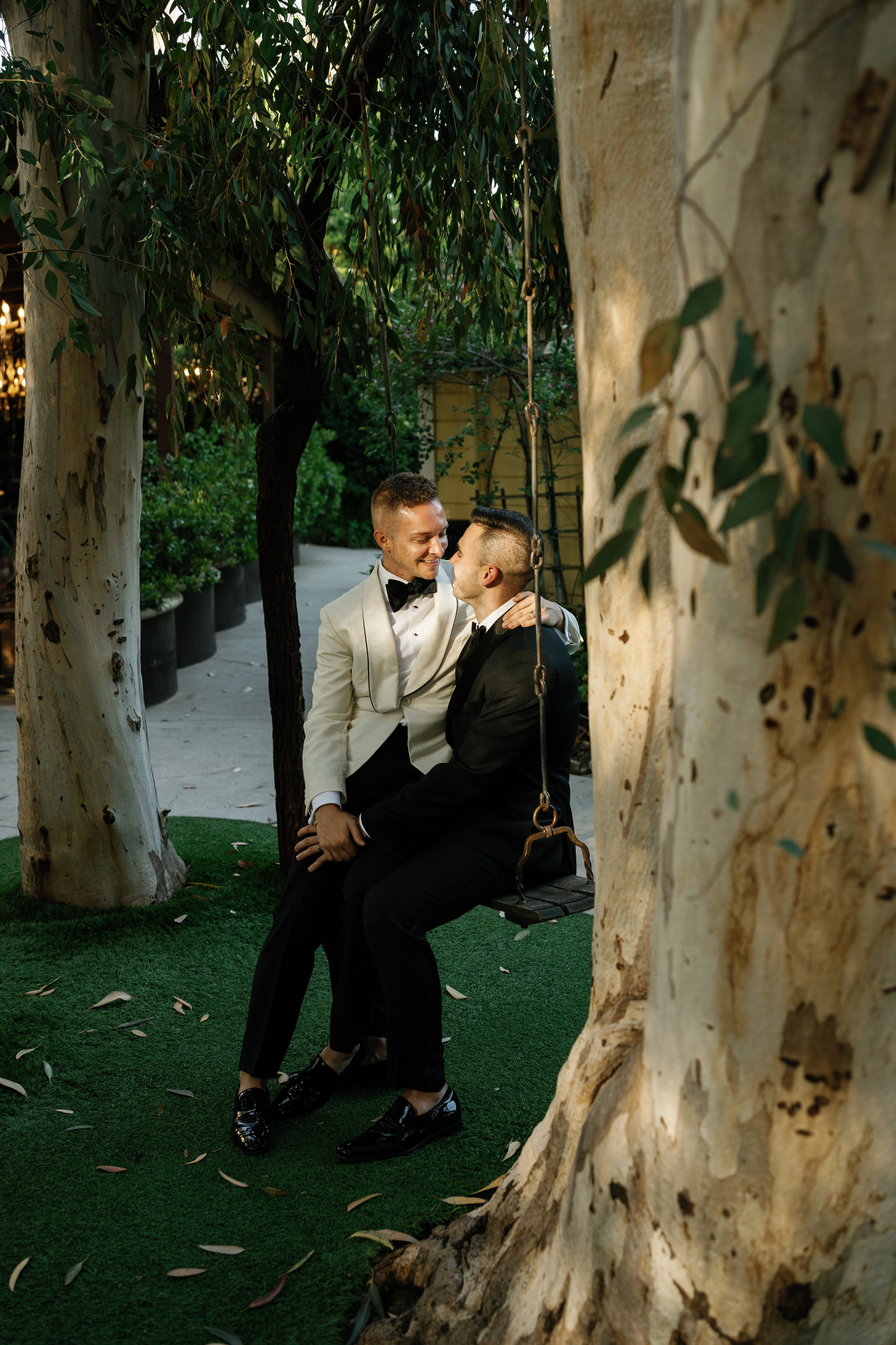 LGBT wedding photographer in California. Wedding Photography & Videography Team in California, Los Angeles, San Francisco, San Diego and Travel