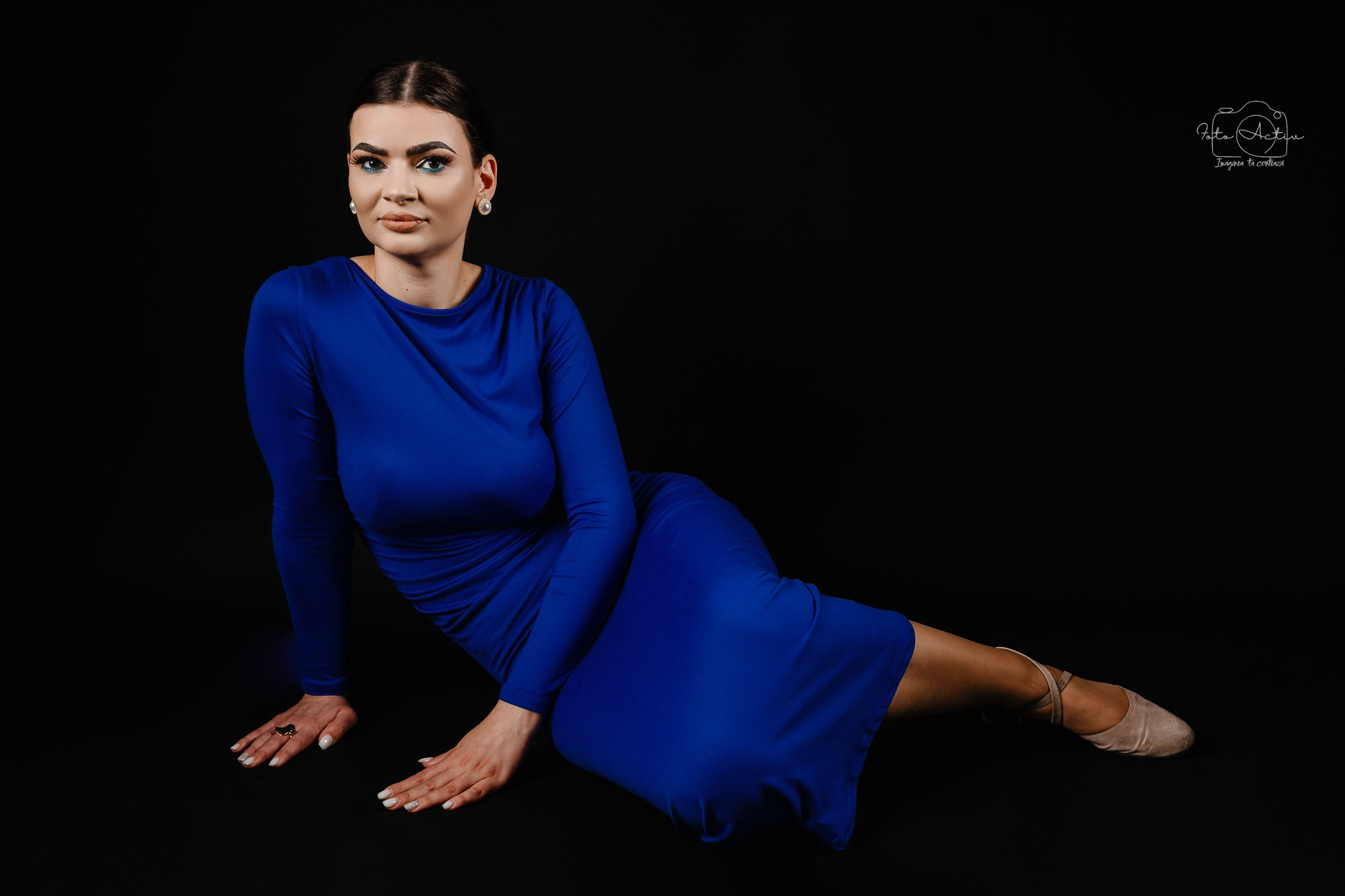 Blue Mary. Fotograf Profesionist Piatra Neamț, Roman, Târgu Neamț, Bicaz, Neamț | Studio, Nuntă, Botez, Eveniment | FotoACTIV