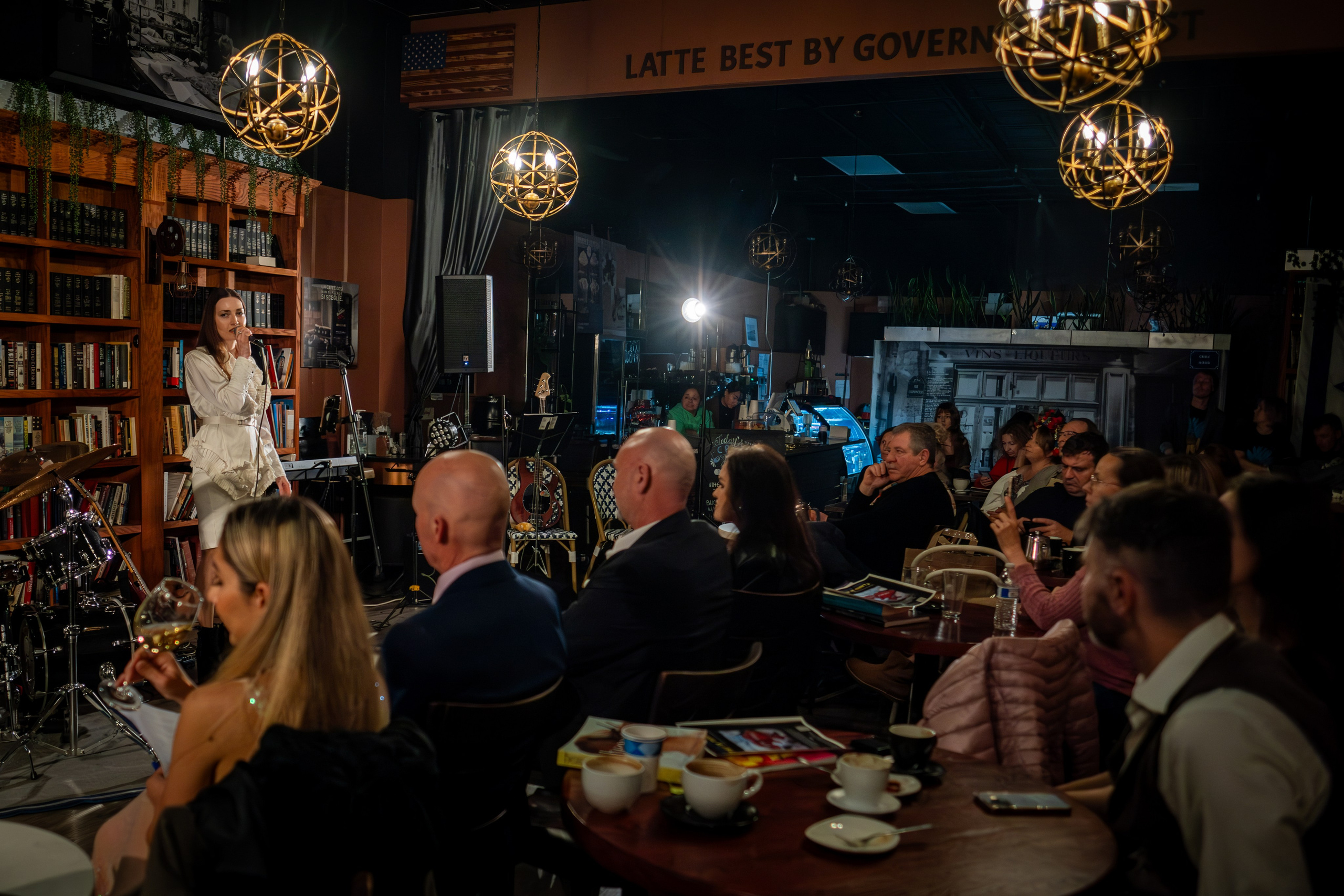 РОЖДЕСТВО / ЖЕНЯ БЕРКОВИЧ. Reportage concert portrait photography in the San Francisco Bay Area