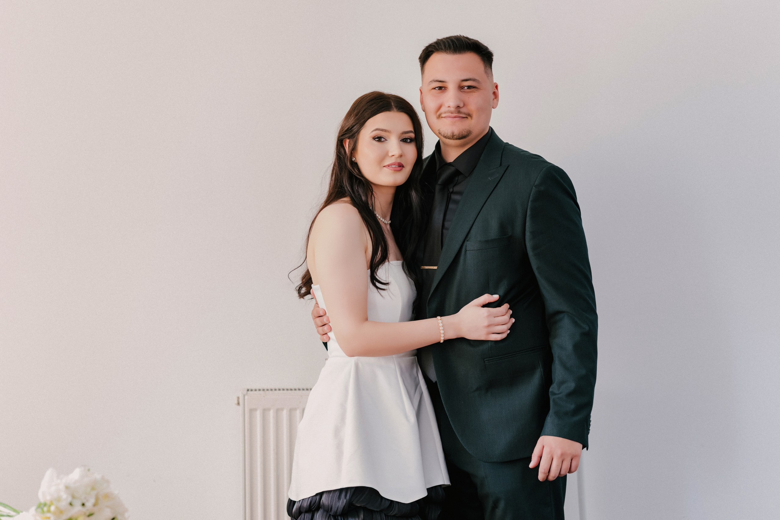 1. Alin Chirilă fotograf stare civilă Cordăreni Botoșani – Răzvan și Andra în ziua cununiei civile, emoții reale surprinse natural2. fotograf stare civilă Cordăreni Botoșani AlinoFotoStudio – miri fericiți după ceremonia civilă alături de familie3. Alin Chirilă fotograf Botoșani – Răzvan și Andra la starea civilă din Cordăreni4. fotograf nuntă Botoșani Alin Chirilă – ședință foto de cuplu în grădina de vară Casa Lux5. AlinoFotoStudio fotograf stare civilă Botoșani – portrete romantice cu Răzvan și Andra după cununia civilă6. fotograf evenimente Botoșani Alin Chirilă – miri și nași la restaurant Indigo - Casa Lux7. fotograf Cordăreni Botoșani – moment emoționant la semnarea actelor de căsătorie surprins de Alin Chirilă8. Alin Chirilă povestitor prin fotografie – stare civilă elegantă în județul Botoșani9. fotograf cununie civilă Botoșani – cadre naturale cu familia și apropiații la Casa Lux10. AlinoFotoStudio fotograf nuntă Botoșani – Răzvan și Andra la începutul unei noi povești de iubire - fotograf-Botoșani-fotograf-nuntă-Botoșani-fotograf-evenimente-Botoșani-servicii-foto-video-Botoșani-cununie-civilă-Cordăreni-Alin-Chirilă-fotograffotograf-nuntă-Botoșani-fotograf-stare-civilă-Botoșani-fotograf-Cordăreni-fotograf-evenimente-AlinoFotoStudioservicii-foto-video-Botoșani-fotograf-profesionist-Botoșani-fotograf-cununie-civilă-fotograf-nuntă-Cordărenifotograf-evenimente-Botoșani-fotograf-botez-Botoșani-fotograf-nuntă-Botoșani-Alin-Chirilă-povestitor-prin-fotografiefotograf-Botoșani-fotograf-Suceava-fotograf-Iași-fotograf-nuntă-moldova-servicii-foto-videofotograf-cununie-civilă-Botoșani-fotograf-stare-civilă-Cordăreni-fotograf-miri-Botoșanifotograf-restaurante-Botoșani-fotograf-Casa-Lux-Botoșani-fotograf-petrecere-eveniment-BotoșaniAlinoFotoStudio-fotograf-Botoșani-fotograf-nuntă-premium-fotograf-evenimente-private-Botoșanifotograf-nuntă-ieftin-Botoșani-fotograf-bun-Botoșani-fotograf-recomandat-Botoșani-servicii-fotofotograf-miri-Botoșani-fotograf-love-story-Botoșani-fotograf-ședință-foto-Botoșani-fotograf-cuplu