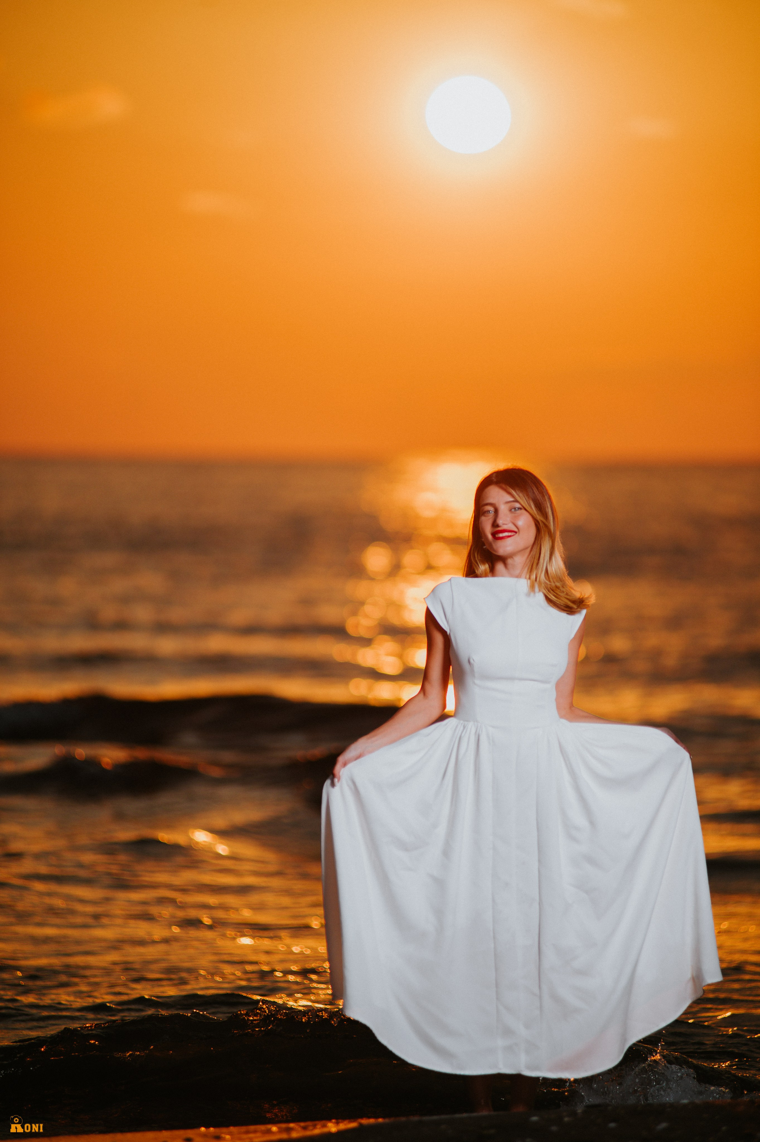 MD: ლიკა აბულაძე (Sunset). Photographer RoNi